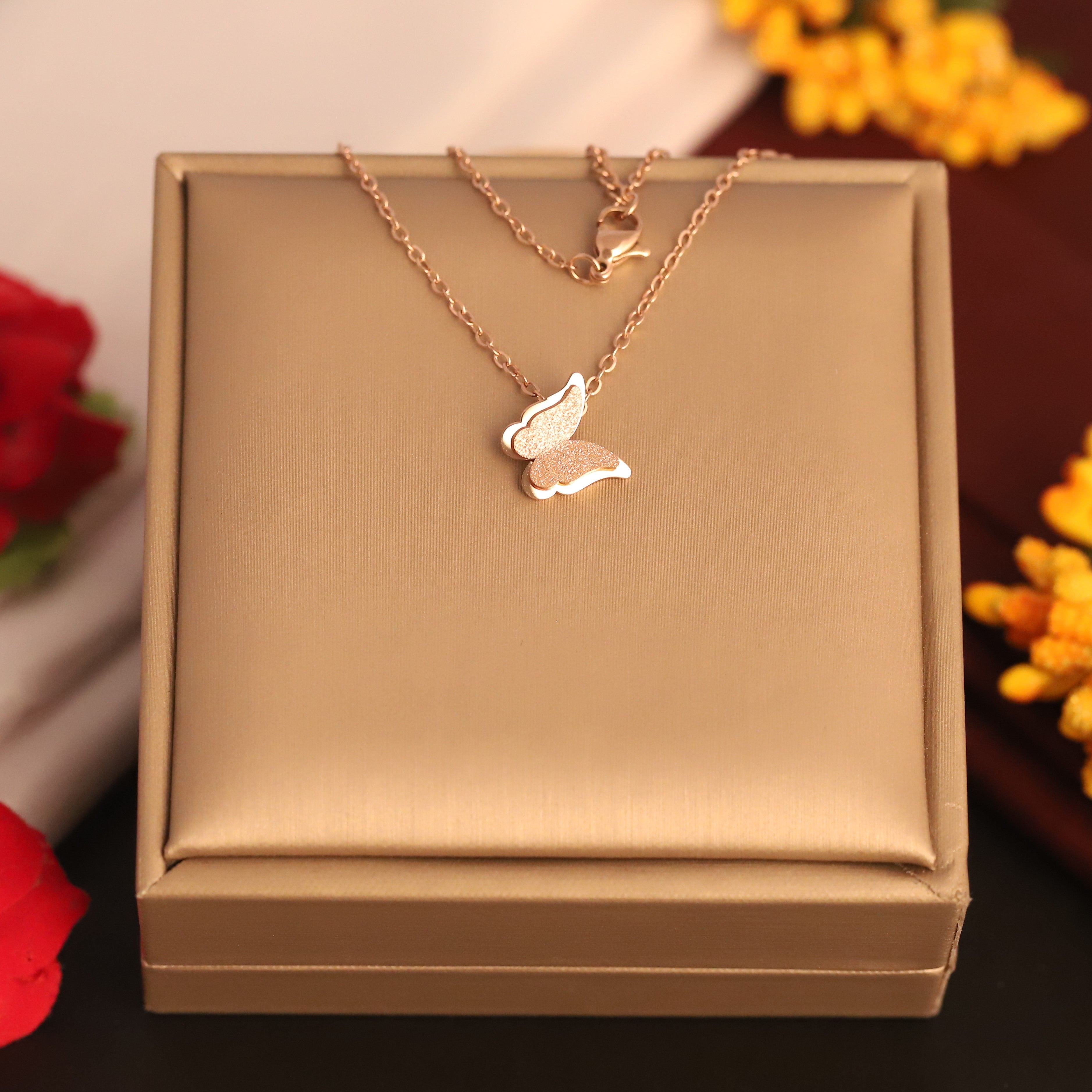 Butterfly Charm Chain Gold Plated – Single Layer, Anti-Tarnish, Waterproof, Minimalist Style (ROSE GOLD)