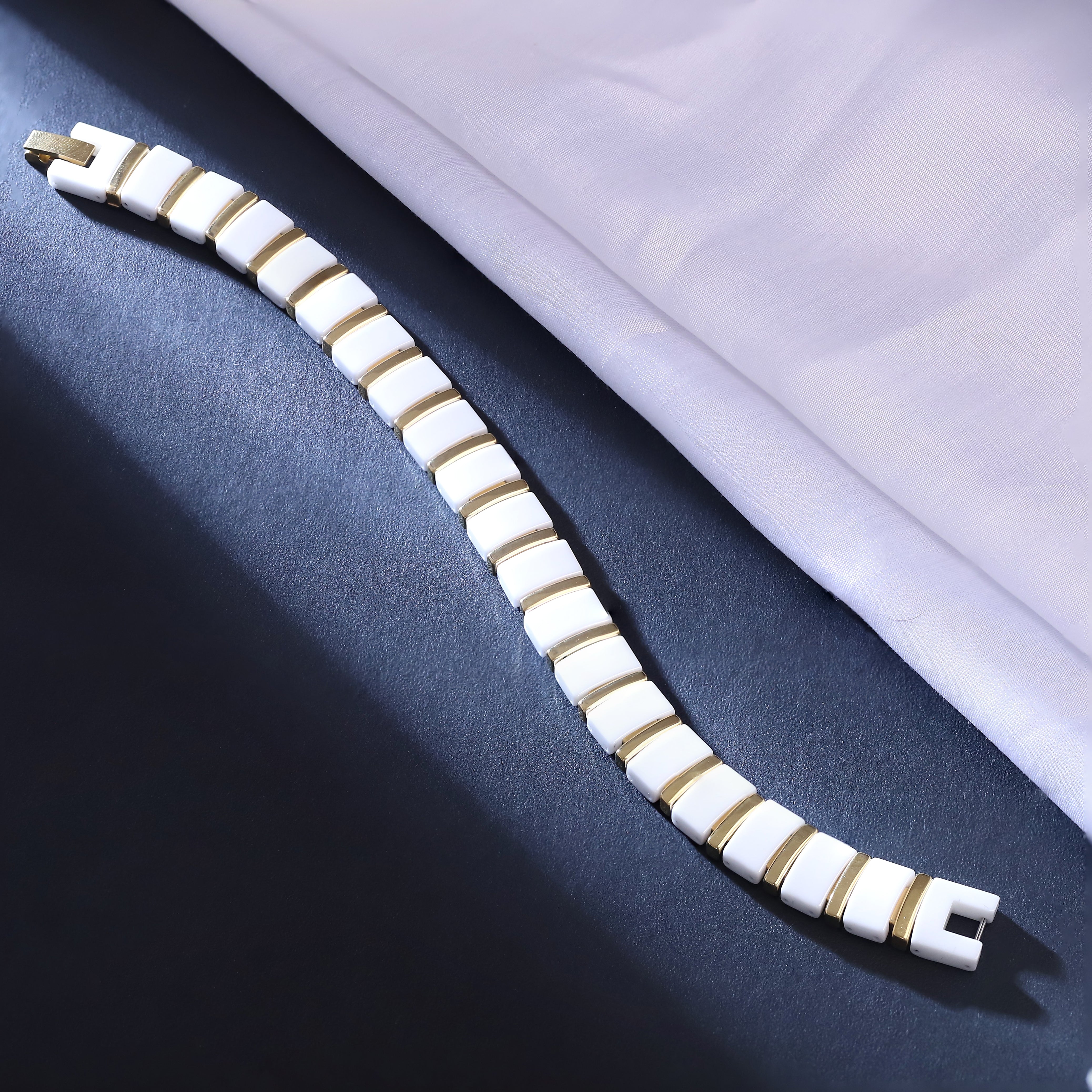Men's Magnetic Therapy Bracelet - Elegant White Ceramic and Gold-Tone Stainless Steel Link Bracelet for Pain Relief and Stylish Wear