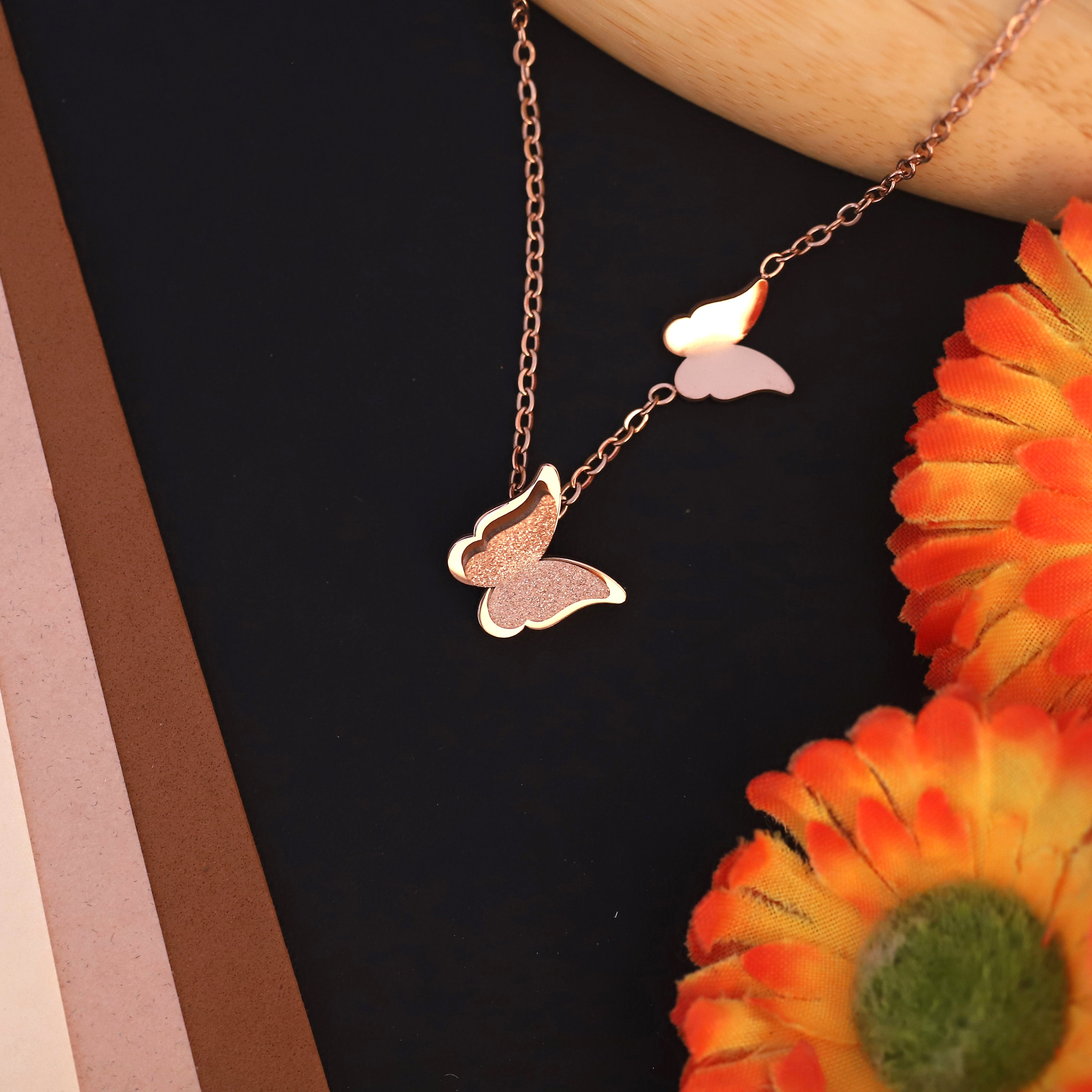 Butterfly Charm Chain Gold Plated – Single Layer, Anti-Tarnish, Waterproof, Minimalist Style (ROSE GOLD)
