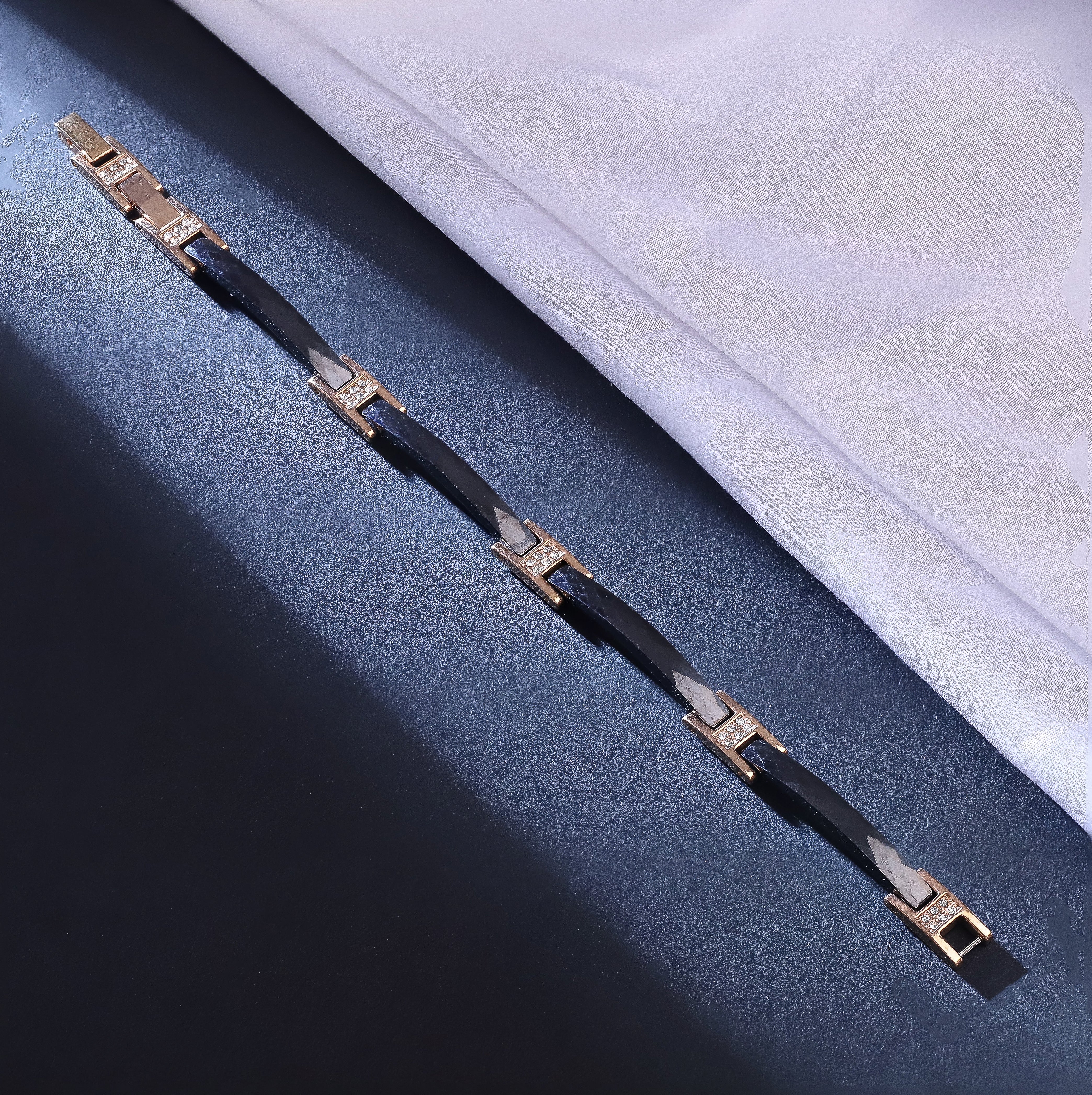 Men’s Black Ceramic & Rose Gold Stainless Steel Link Bracelet – Diamond-Cut Finish – Luxury Designer-Inspired Wristwear