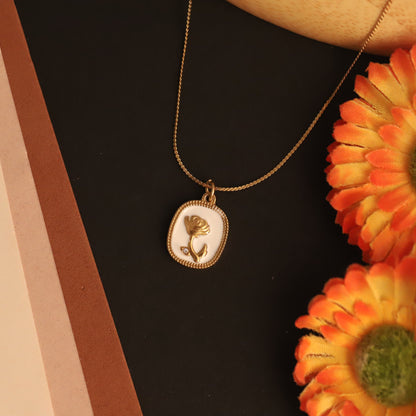 Rose Charm Chain Gold Plated – Single Layer, Anti-Tarnish, Waterproof, Minimalist Style (GOLD)