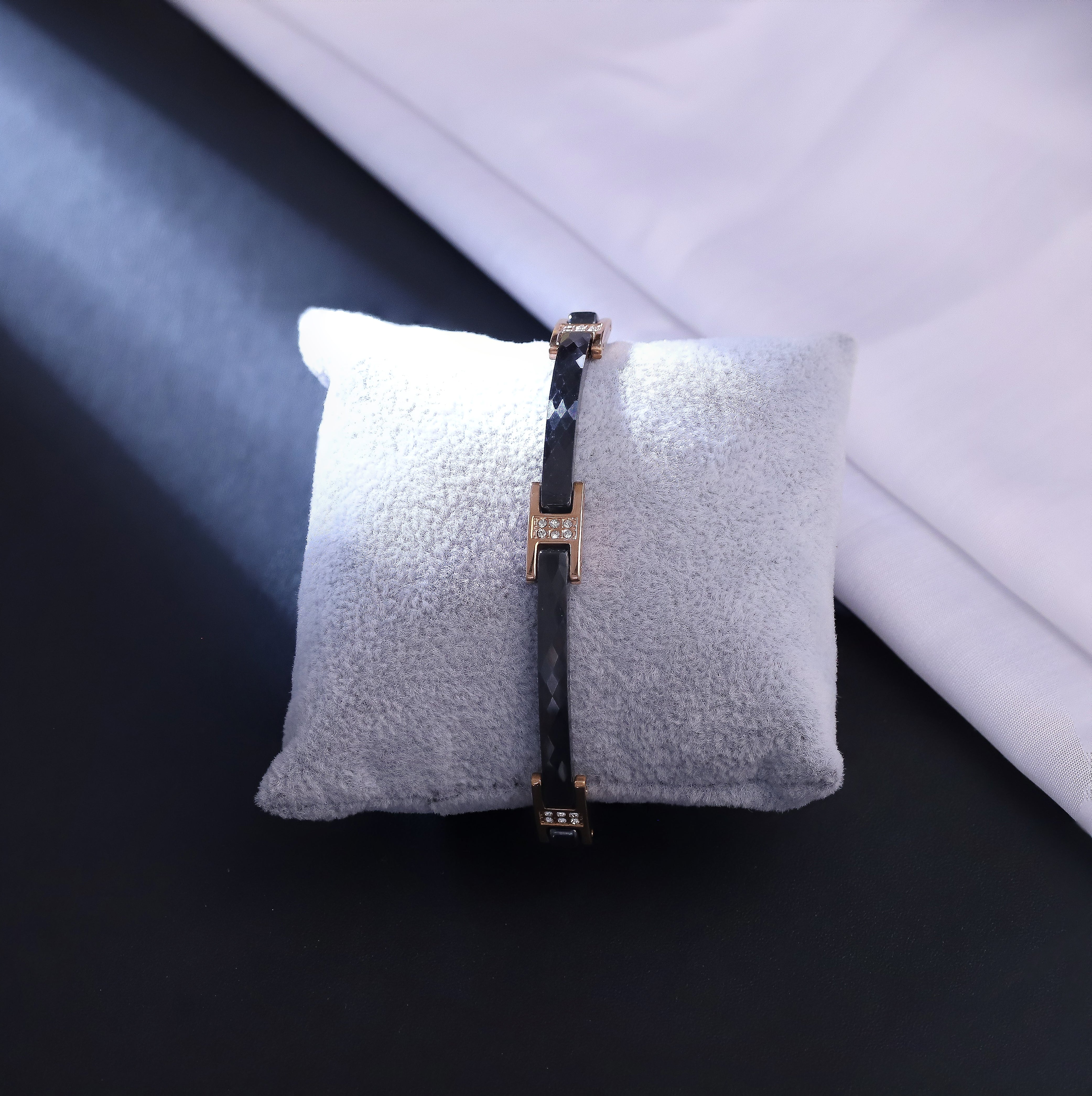 Men’s Black Ceramic & Rose Gold Stainless Steel Link Bracelet – Diamond-Cut Finish – Luxury Designer-Inspired Wristwear