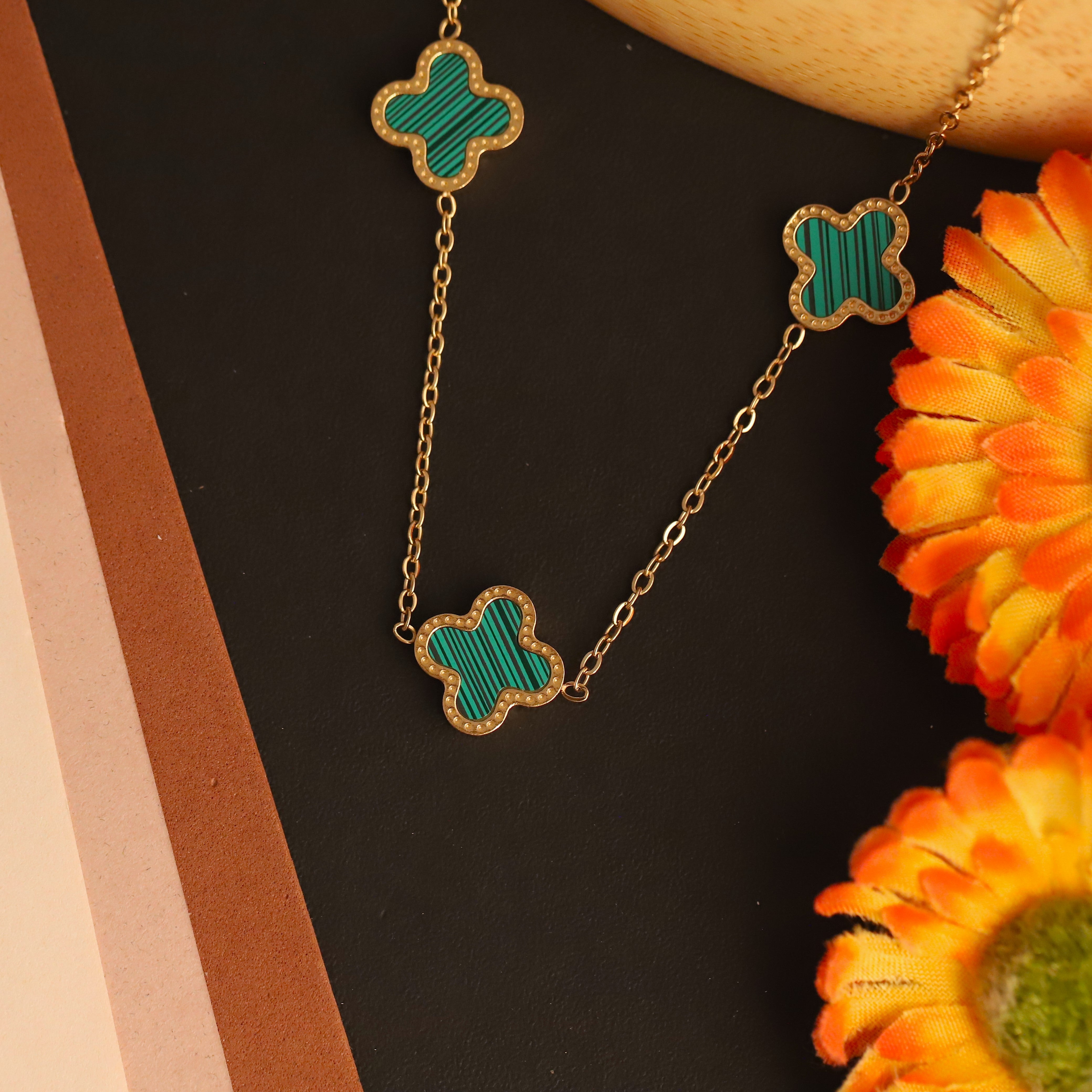Flower Charm Green Color Chain Gold Plated – Single Layer, Anti-Tarnish, Waterproof, Minimalist Style (GOLD)
