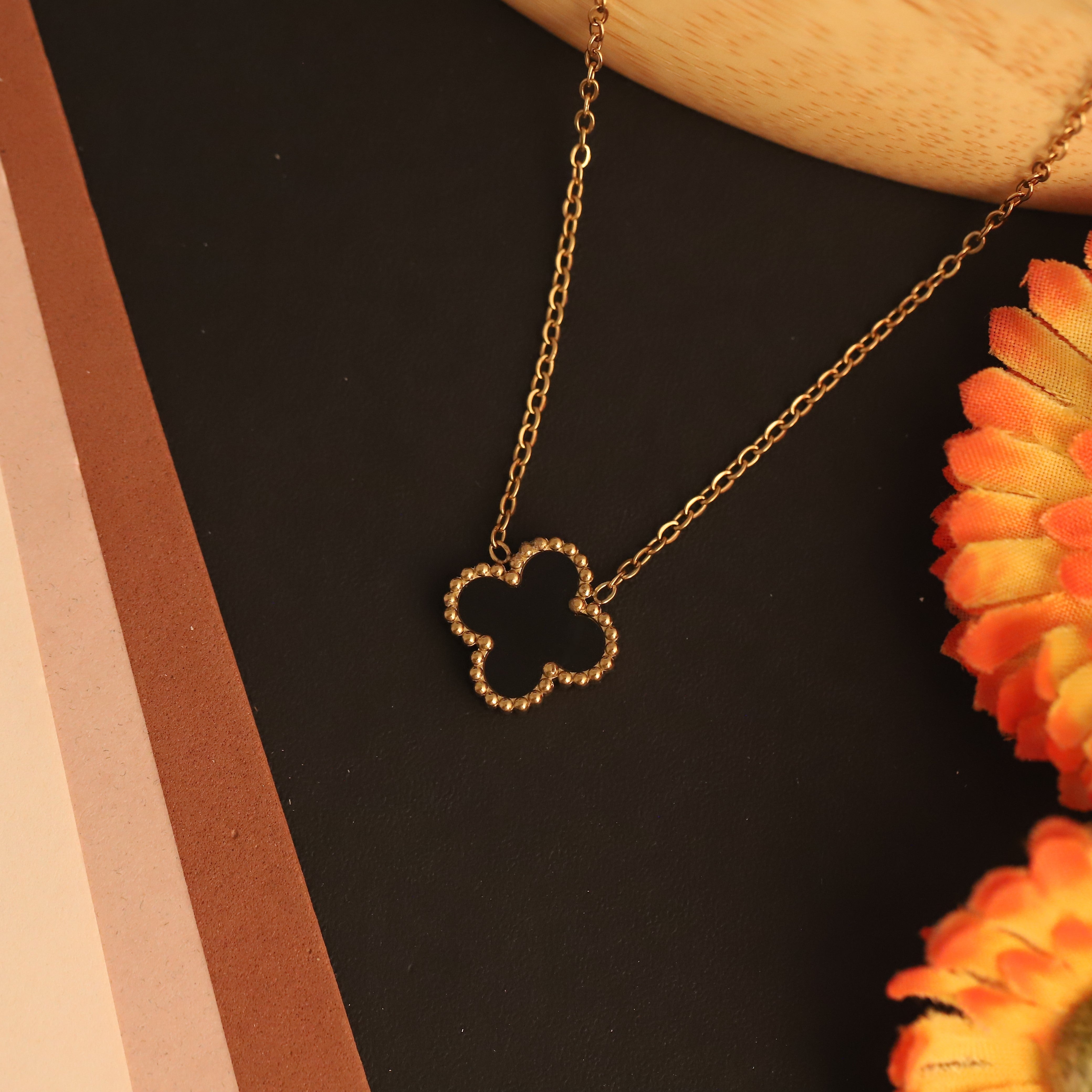 Flower Charm Black Chain Gold Plated – Single Layer, Anti-Tarnish, Waterproof, Minimalist Style (GOLD)