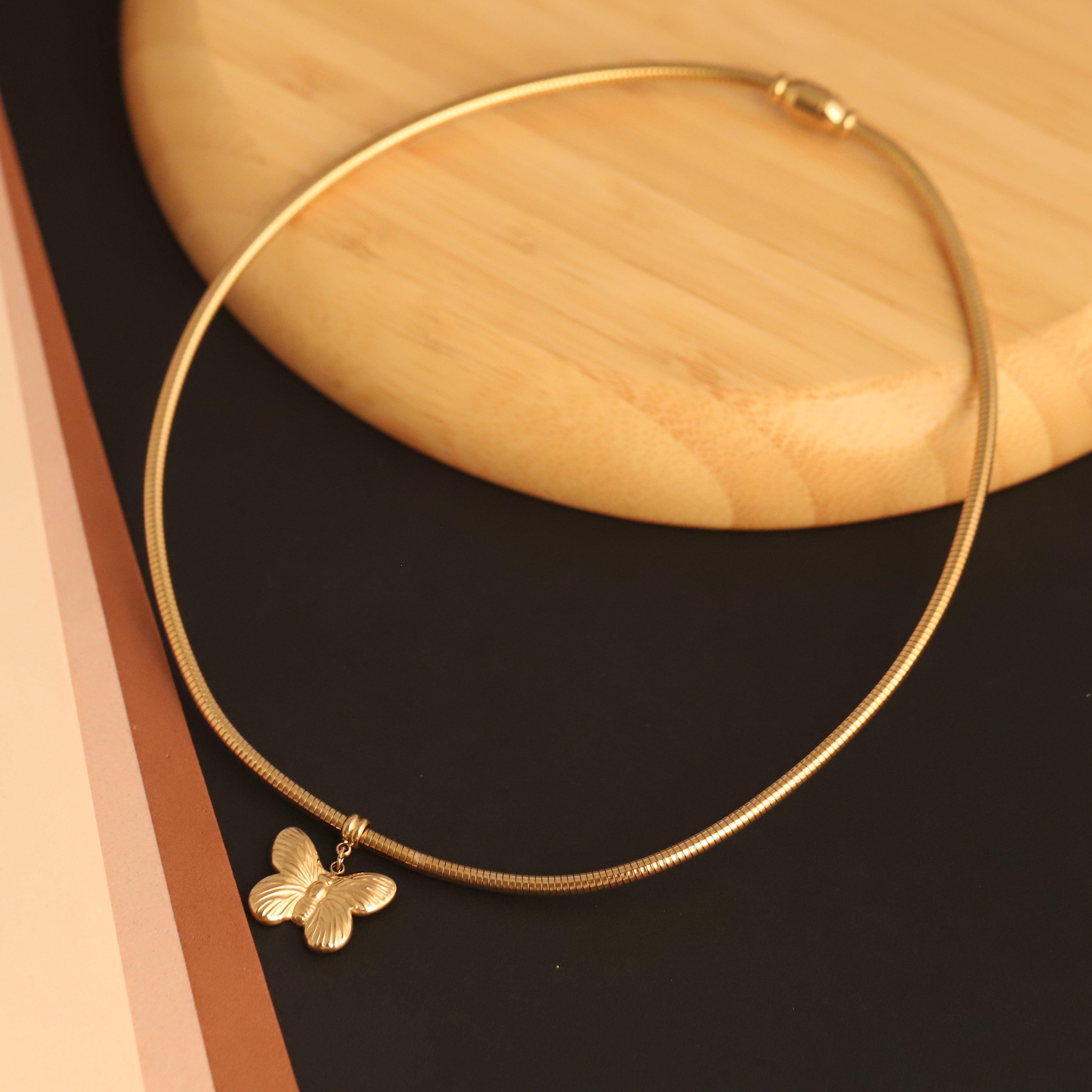 Butterfly Charm Round Necklace Gold Plated – Single Layer, Anti-Tarnish, Waterproof, Minimalist Style (GOLD)
