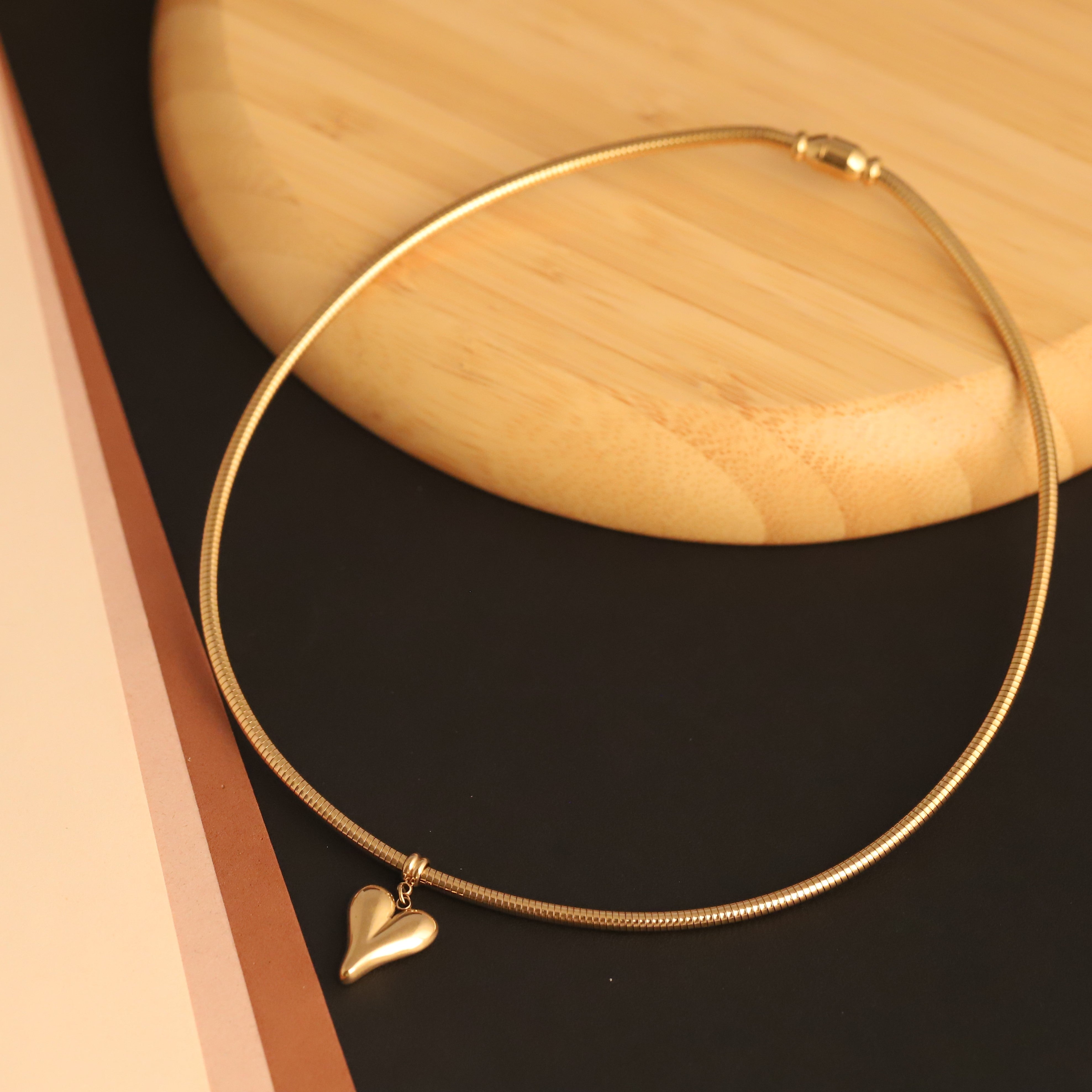 Heart Round Necklace Gold Plated – Single Layer, Anti-Tarnish, Waterproof, Minimalist Style (GOLD)