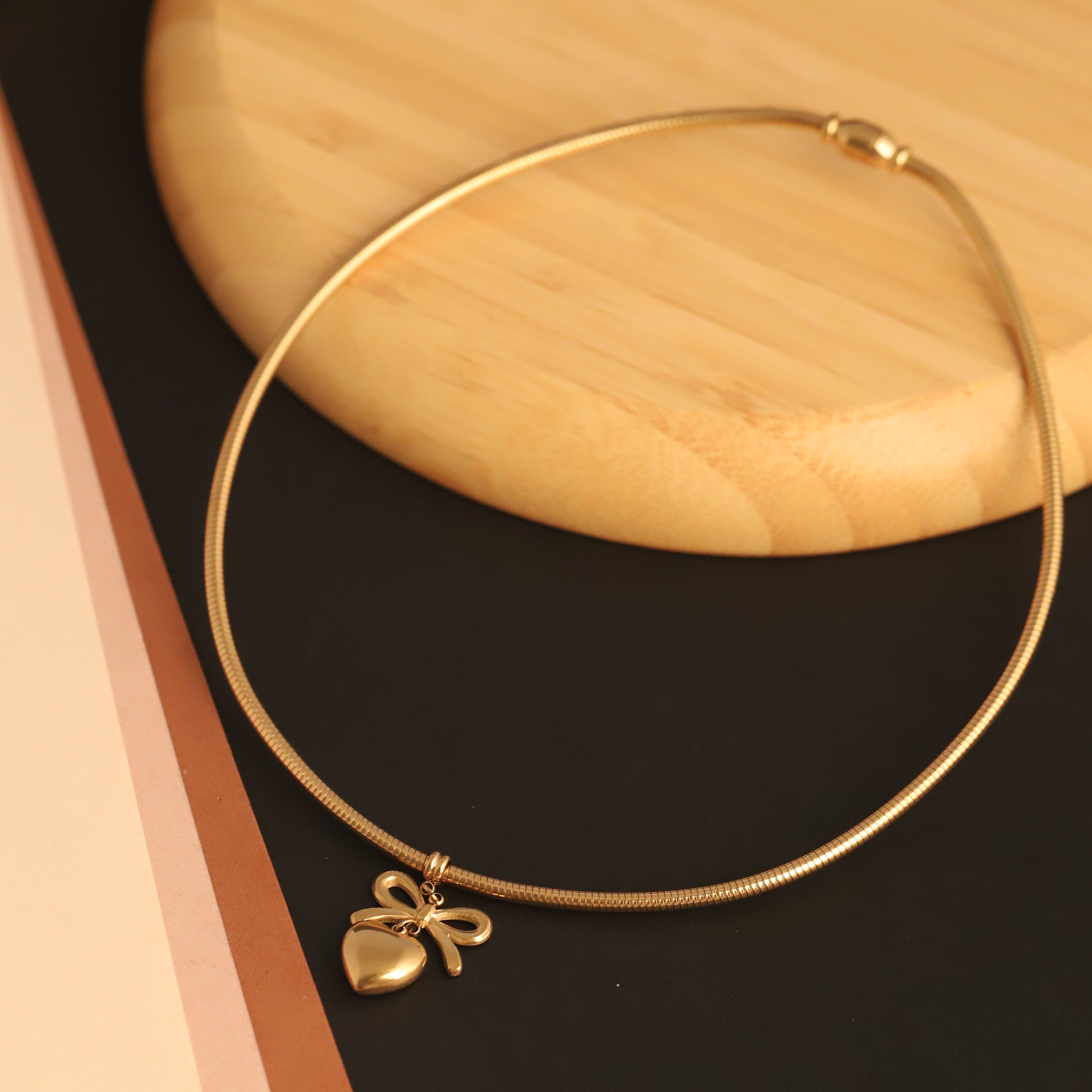 Heart Bow Round Necklace Gold Plated – Single Layer, Anti-Tarnish, Waterproof, Minimalist Style (GOLD)