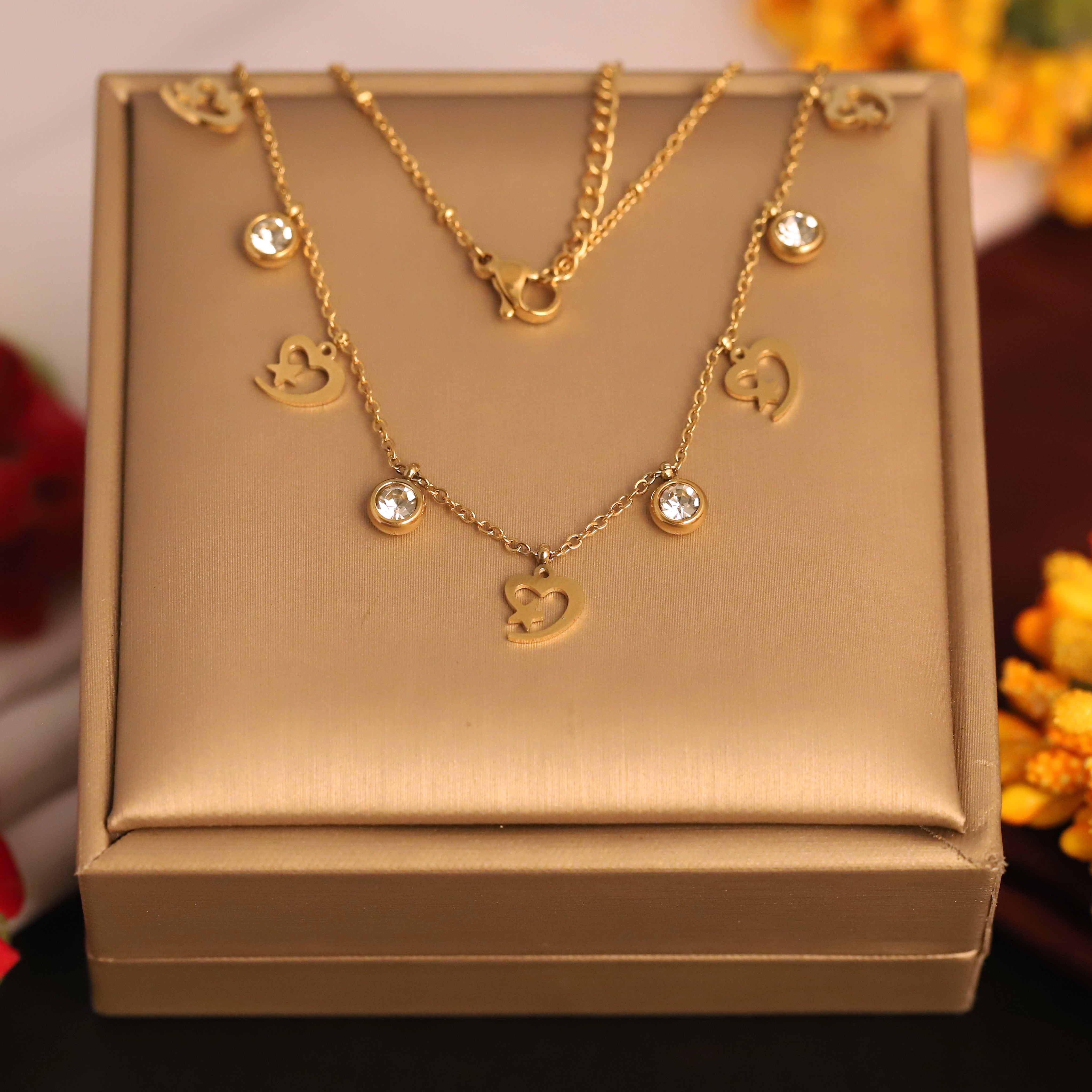 Heart Charms White Stones Chain Gold Plated – Single Layer, Anti-Tarnish, Waterproof, Minimalist Style (GOLD)