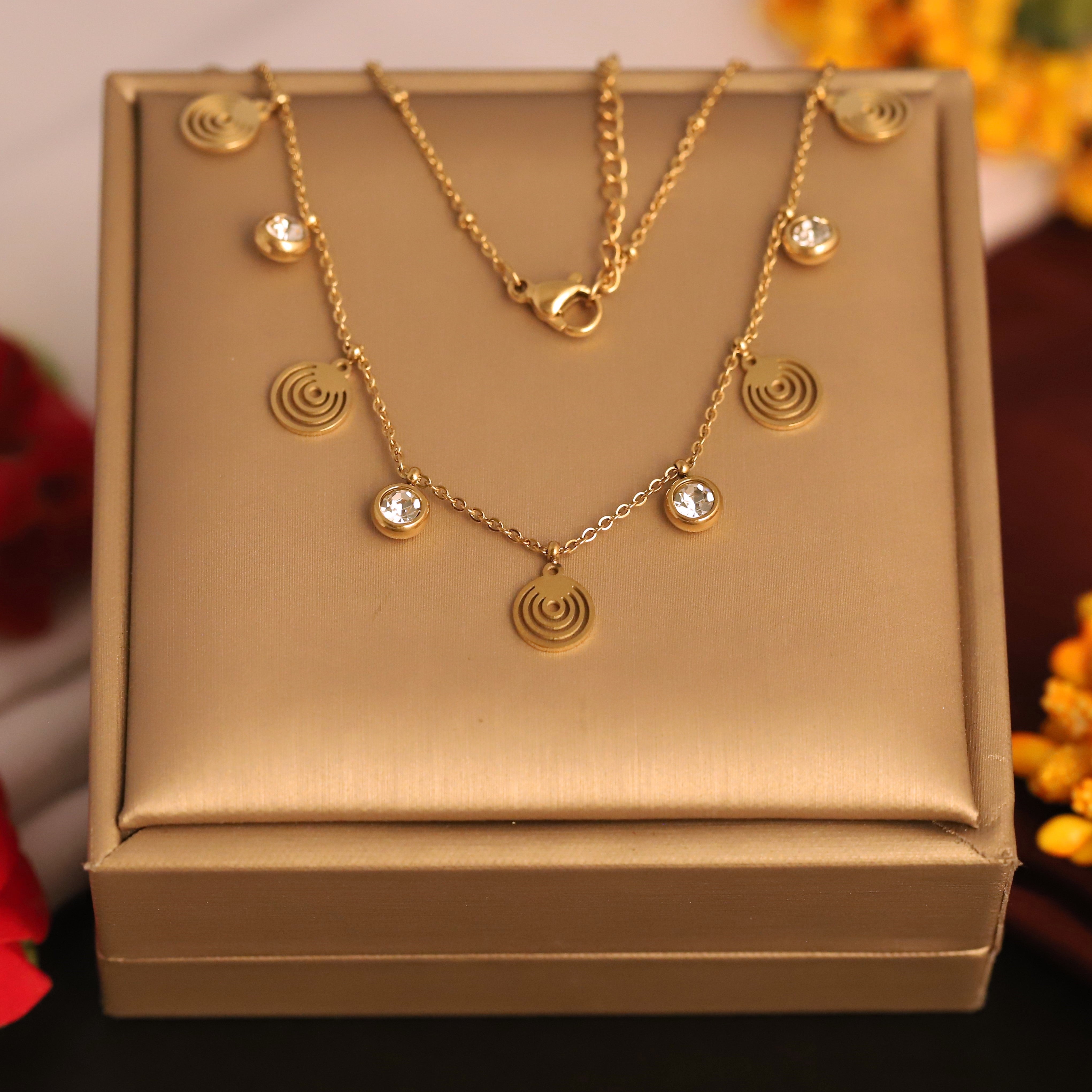 Charms White Stones Chain Gold Plated – Single Layer, Anti-Tarnish, Waterproof, Minimalist Style (GOLD)
