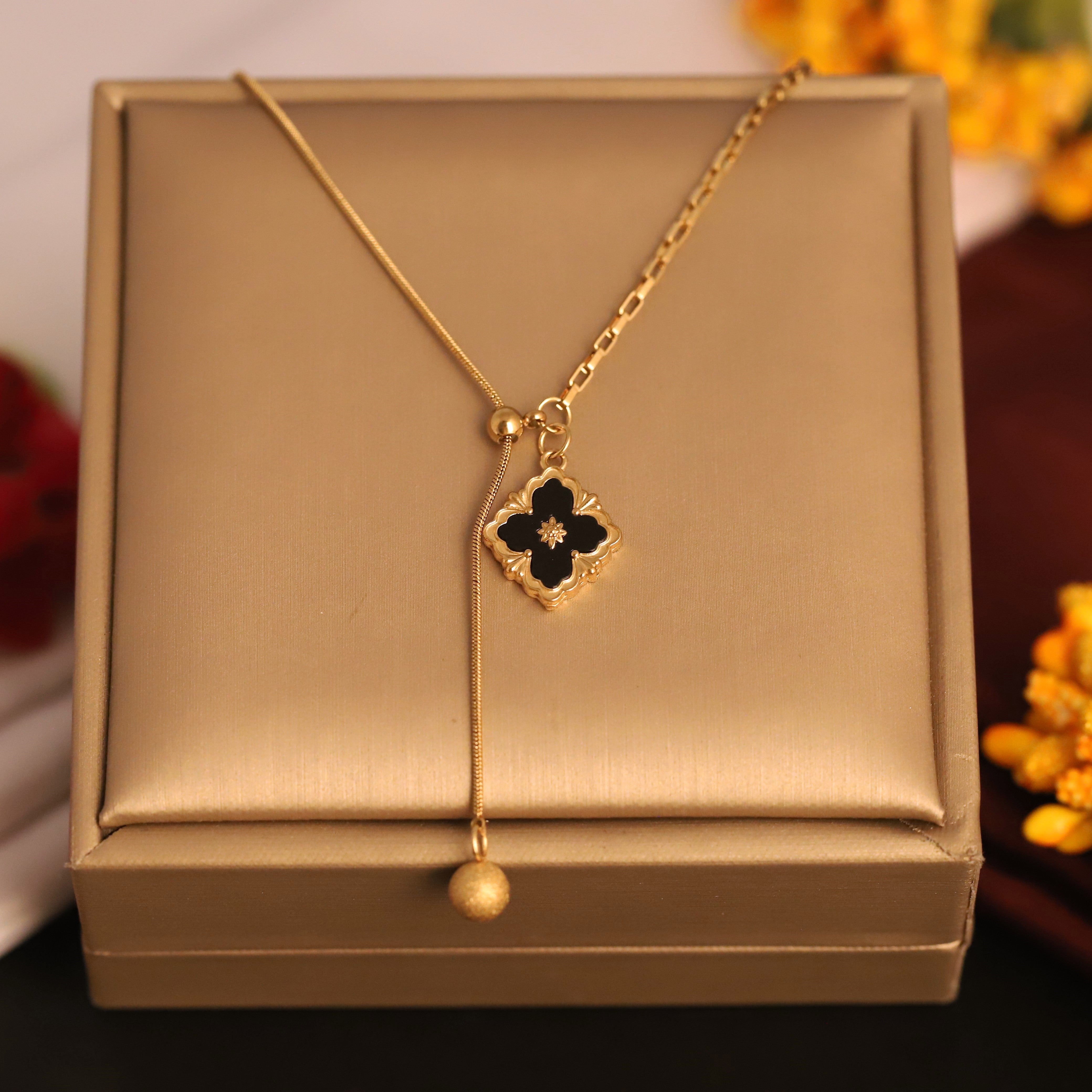 Flower Charm Black Gold Plated – Single Layer, Anti-Tarnish, Waterproof, Minimalist Style (GOLD)