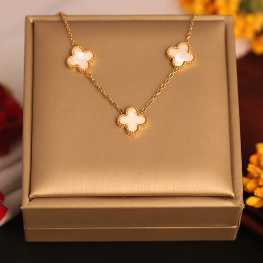 Flower Charm White Chain Gold Plated – Single Layer, Anti-Tarnish, Waterproof, Minimalist Style (GOLD)