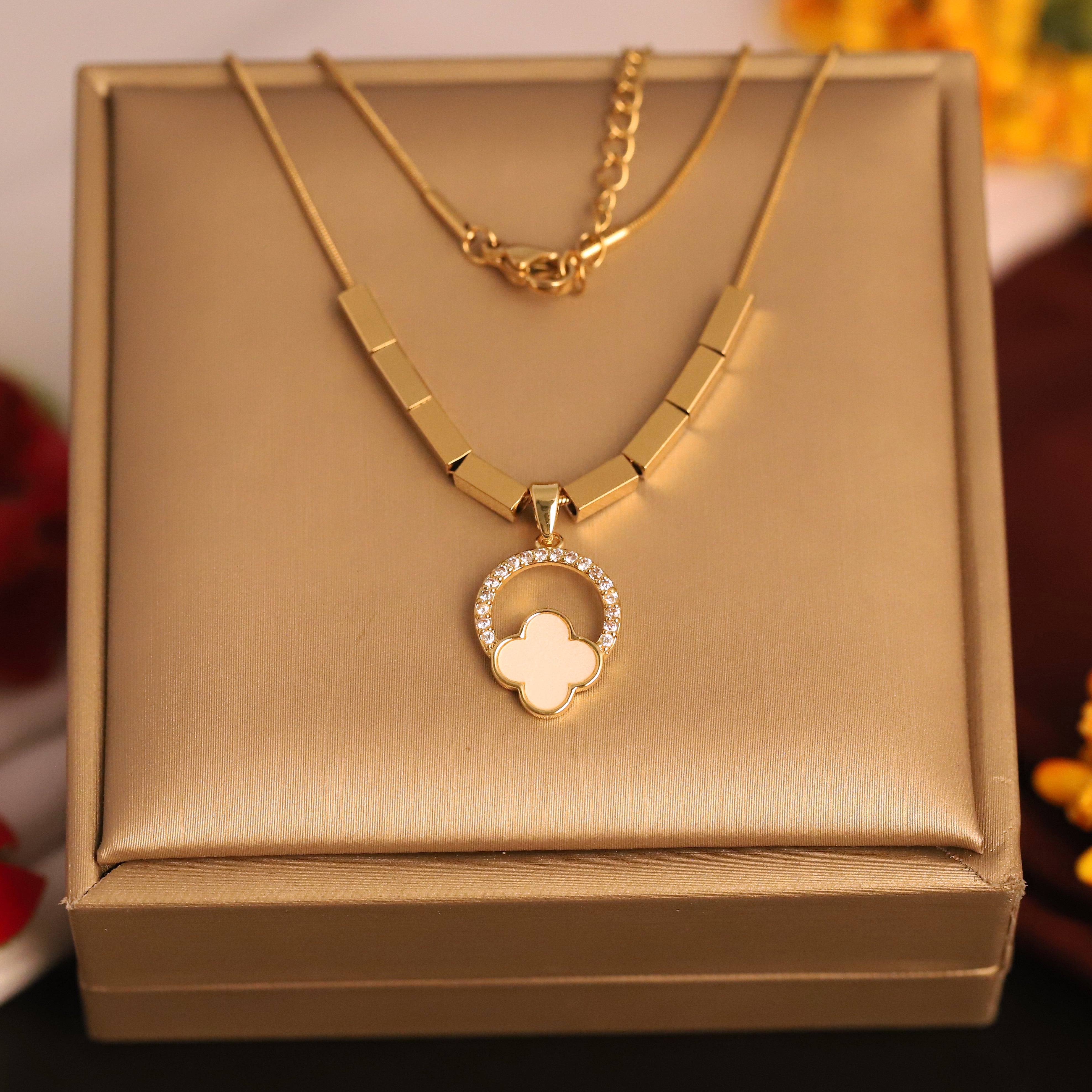 Flower Charm Chain Gold Plated – Single Layer, Anti-Tarnish, Waterproof, Minimalist Style (GOLD)