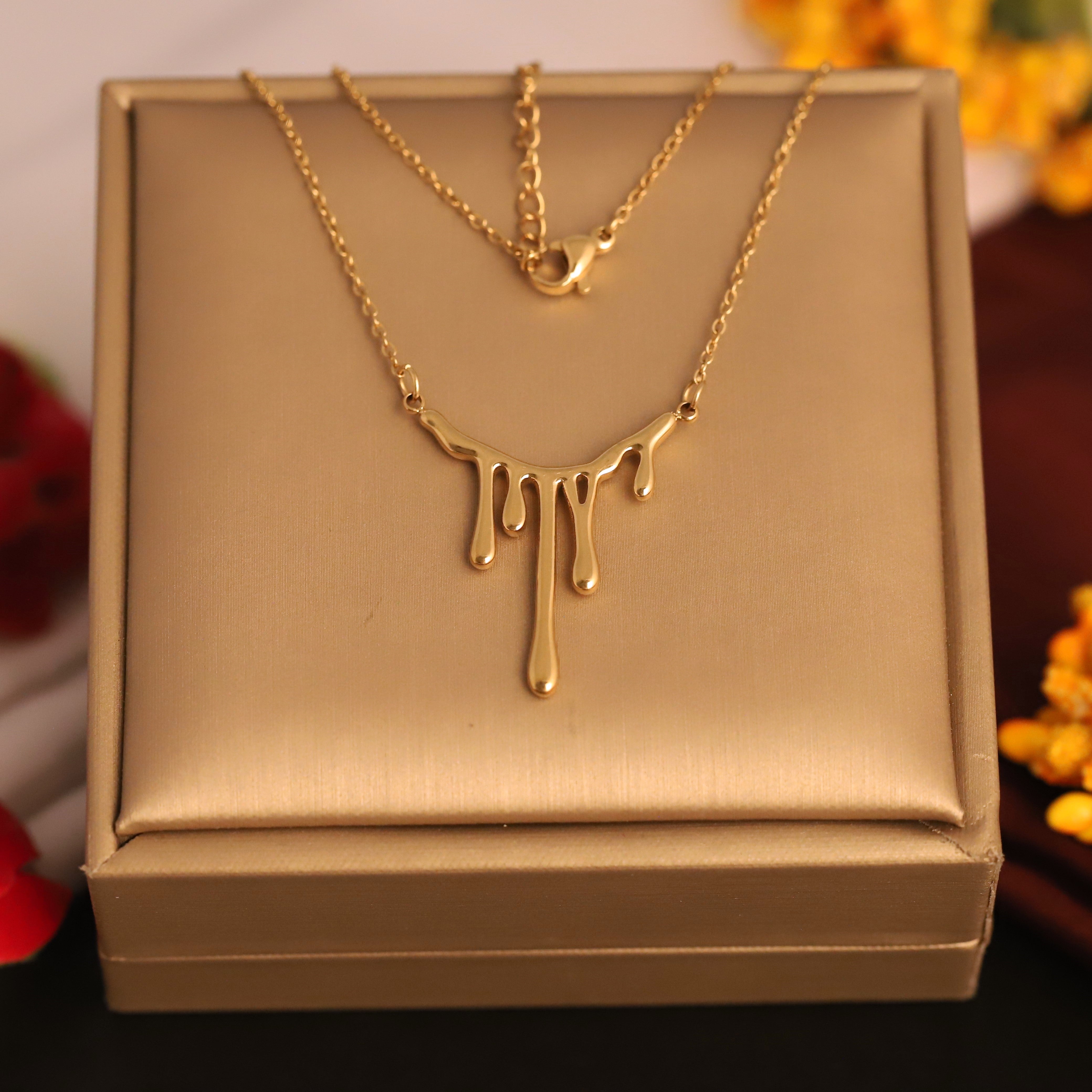 Waterfalls Charms Chain Gold Plated – Single Layer, Anti-Tarnish, Waterproof, Minimalist Style (GOLD)