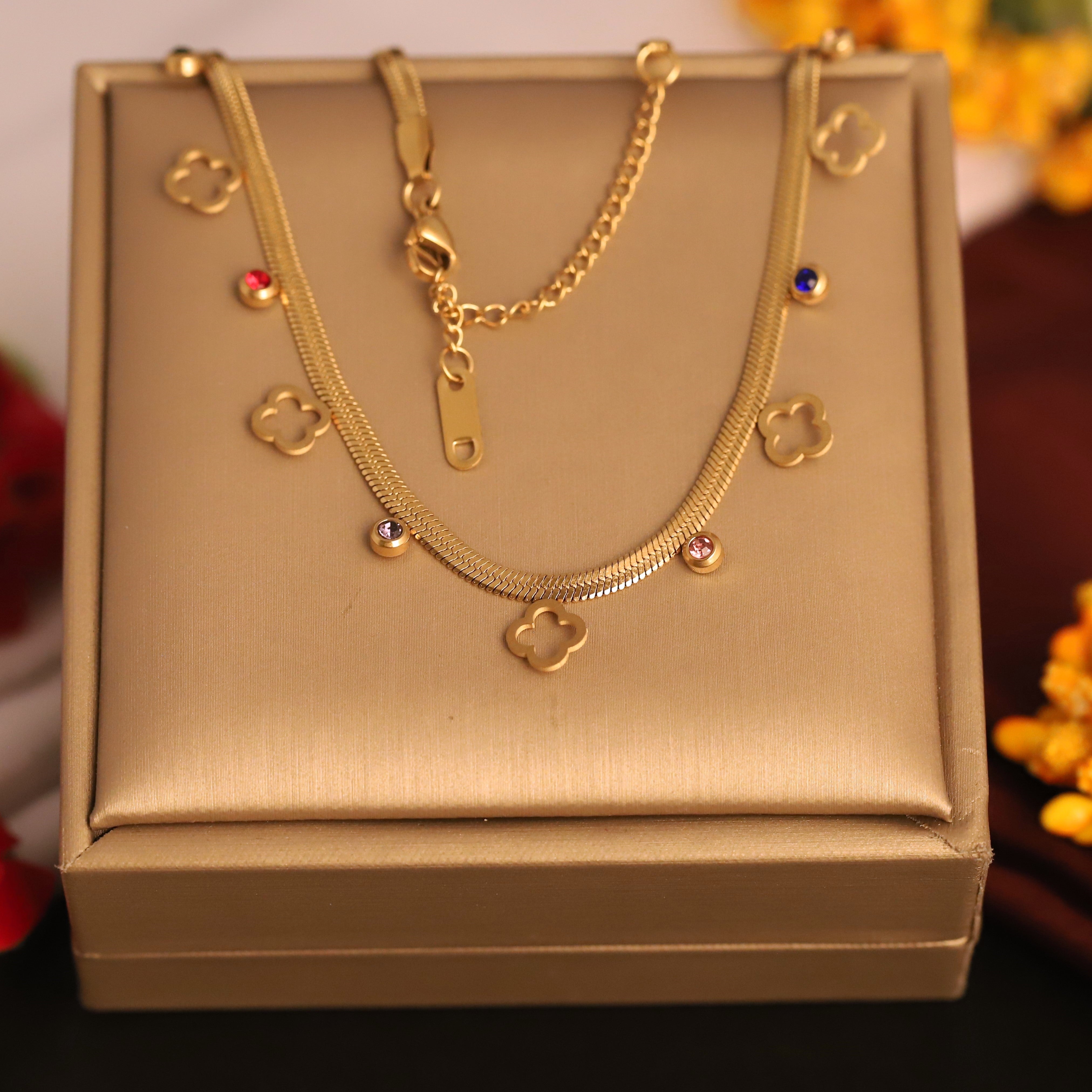 Flower Charms White Stones Chain Gold Plated – Single Layer, Anti-Tarnish, Waterproof, Minimalist Style (GOLD)