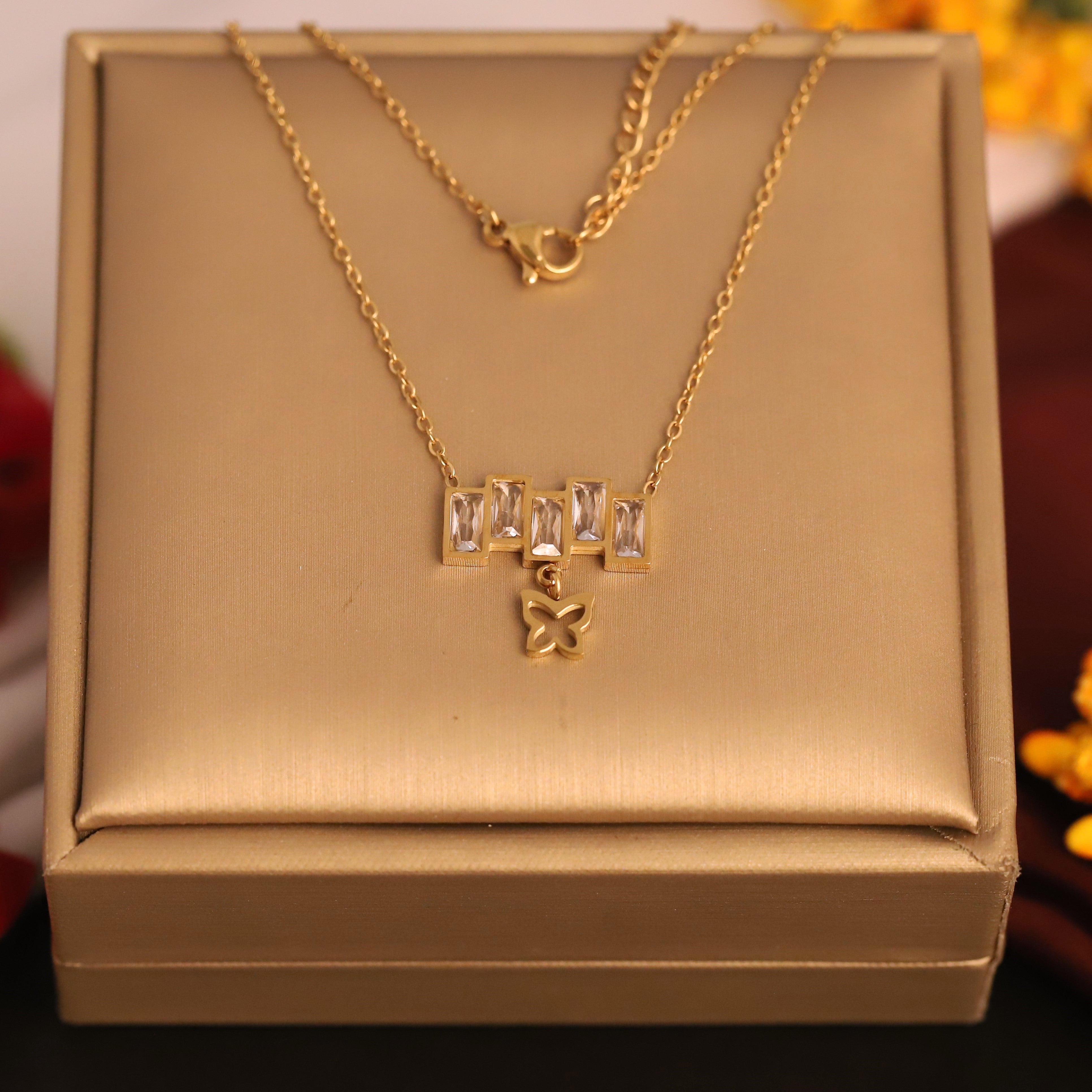 Butterfly White Stones Chain Gold Plated – Single Layer, Anti-Tarnish, Waterproof, Minimalist Style (GOLD)