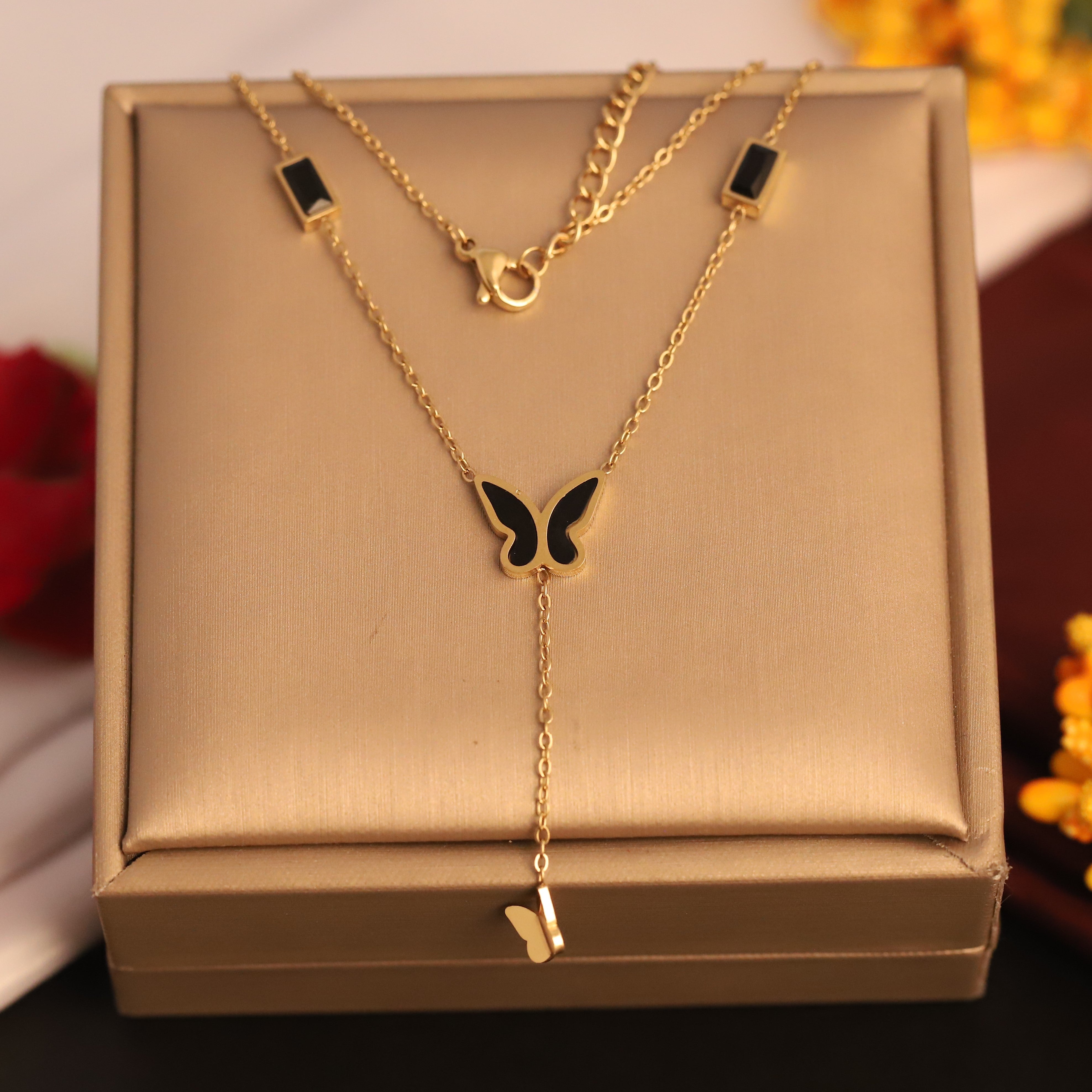 Butterfly Black Stone Charm Chain Gold Plated – Single Layer, Anti-Tarnish, Waterproof, Minimalist Style (GOLD)