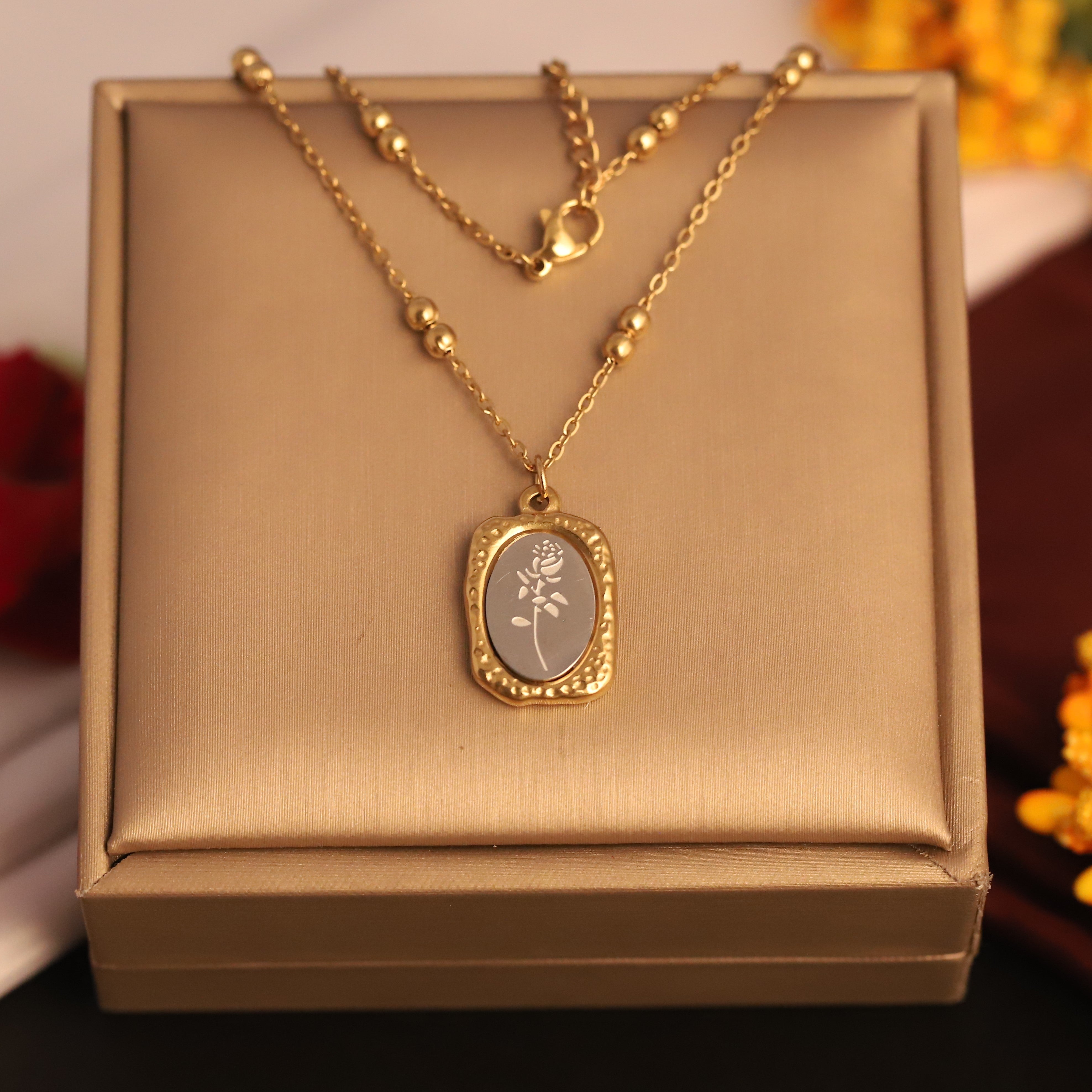 Rose Charm Chain Gold Plated – Single Layer, Anti-Tarnish, Waterproof, Minimalist Style (GOLD)