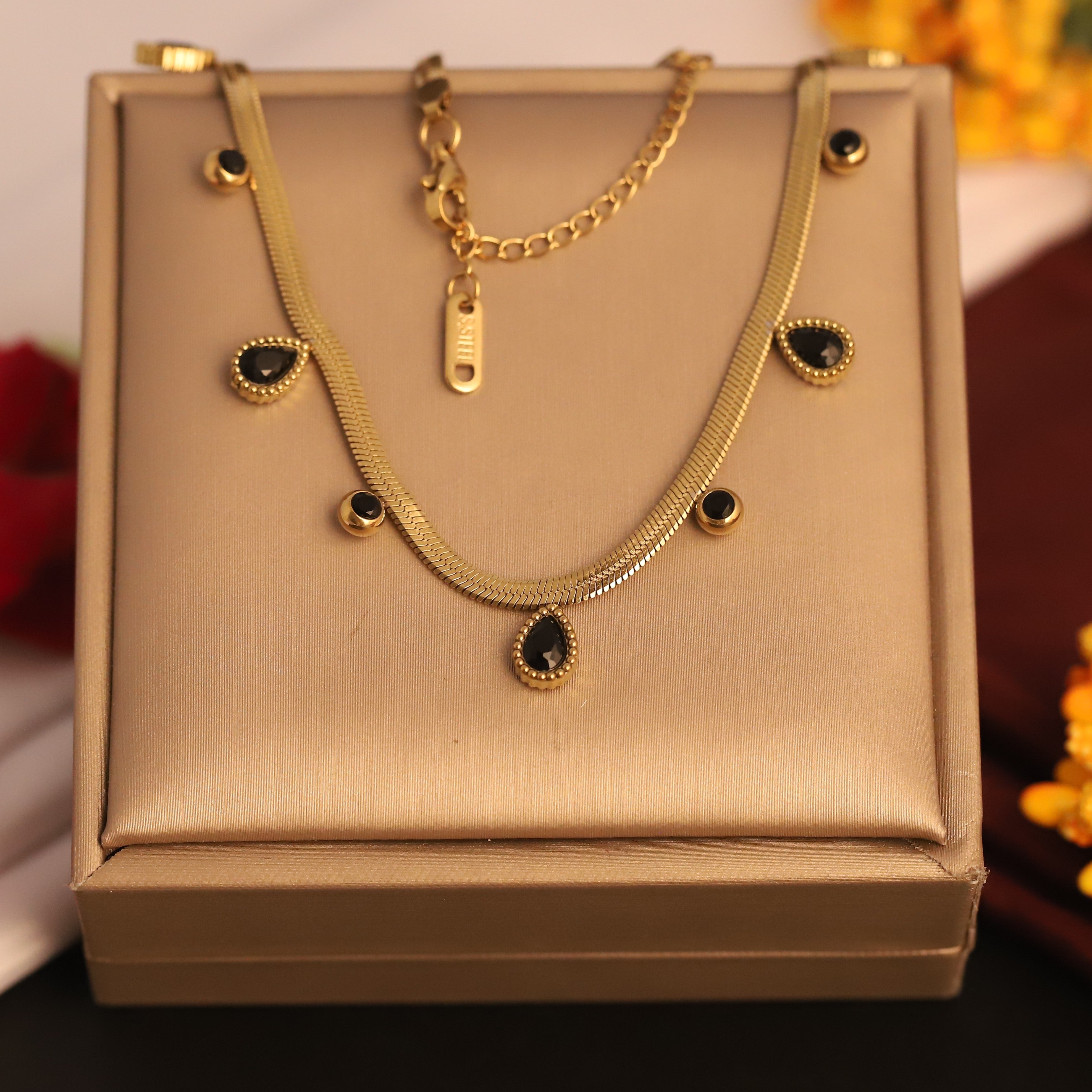 Drops Black Snake Chain Gold Plated – Single Layer, Anti-Tarnish, Waterproof, Minimalist Style (GOLD)