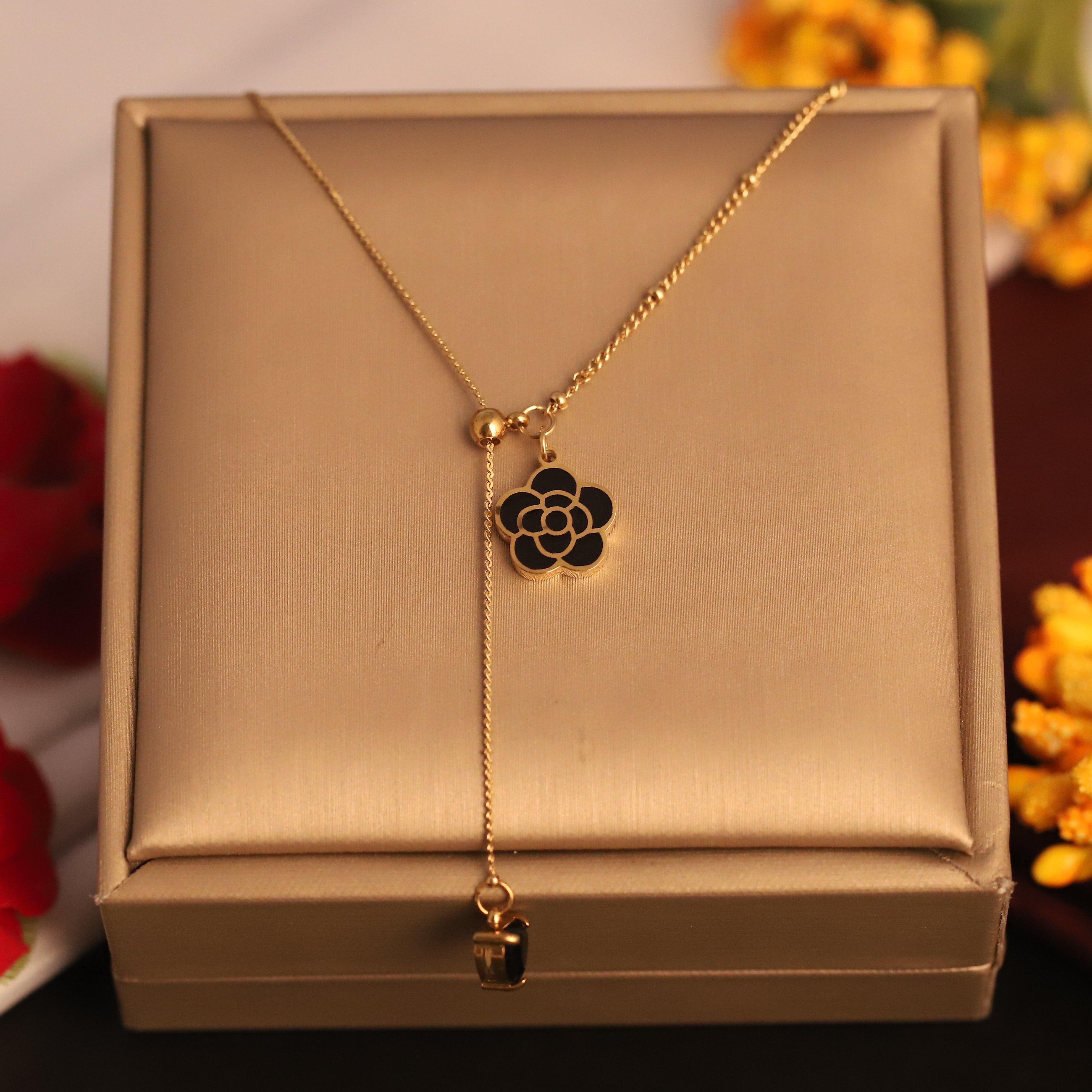 Rose Charm Black Chain Gold Plated – Single Layer, Anti-Tarnish, Waterproof, Minimalist Style (GOLD)