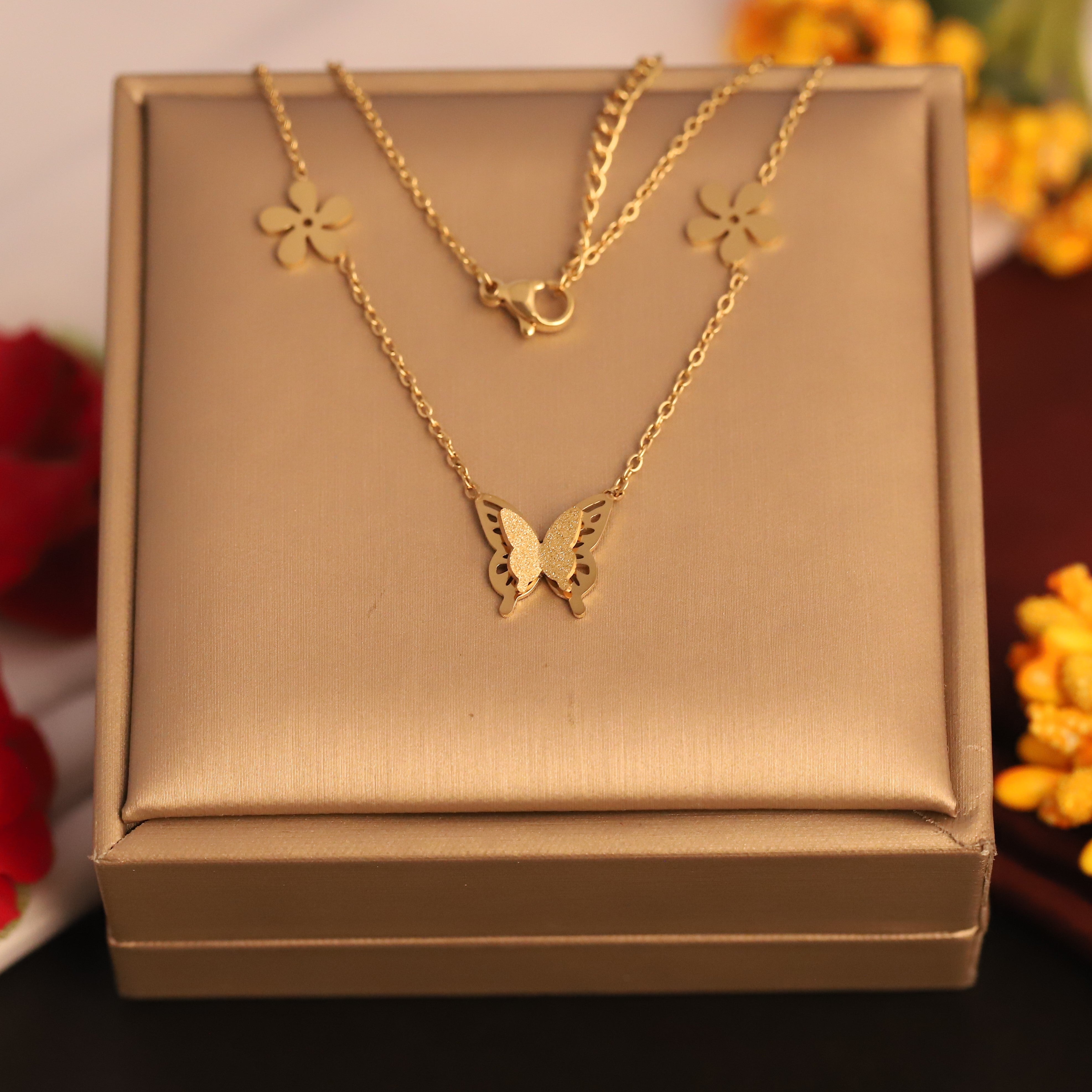 Butterfly Flower Charm Chain Gold Plated – Single Layer, Anti-Tarnish, Waterproof, Minimalist Style (GOLD)