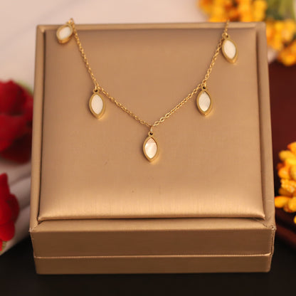 Drops White Stone Charms Chain Gold Plated – Single Layer, Anti-Tarnish, Waterproof, Minimalist Style (GOLD)