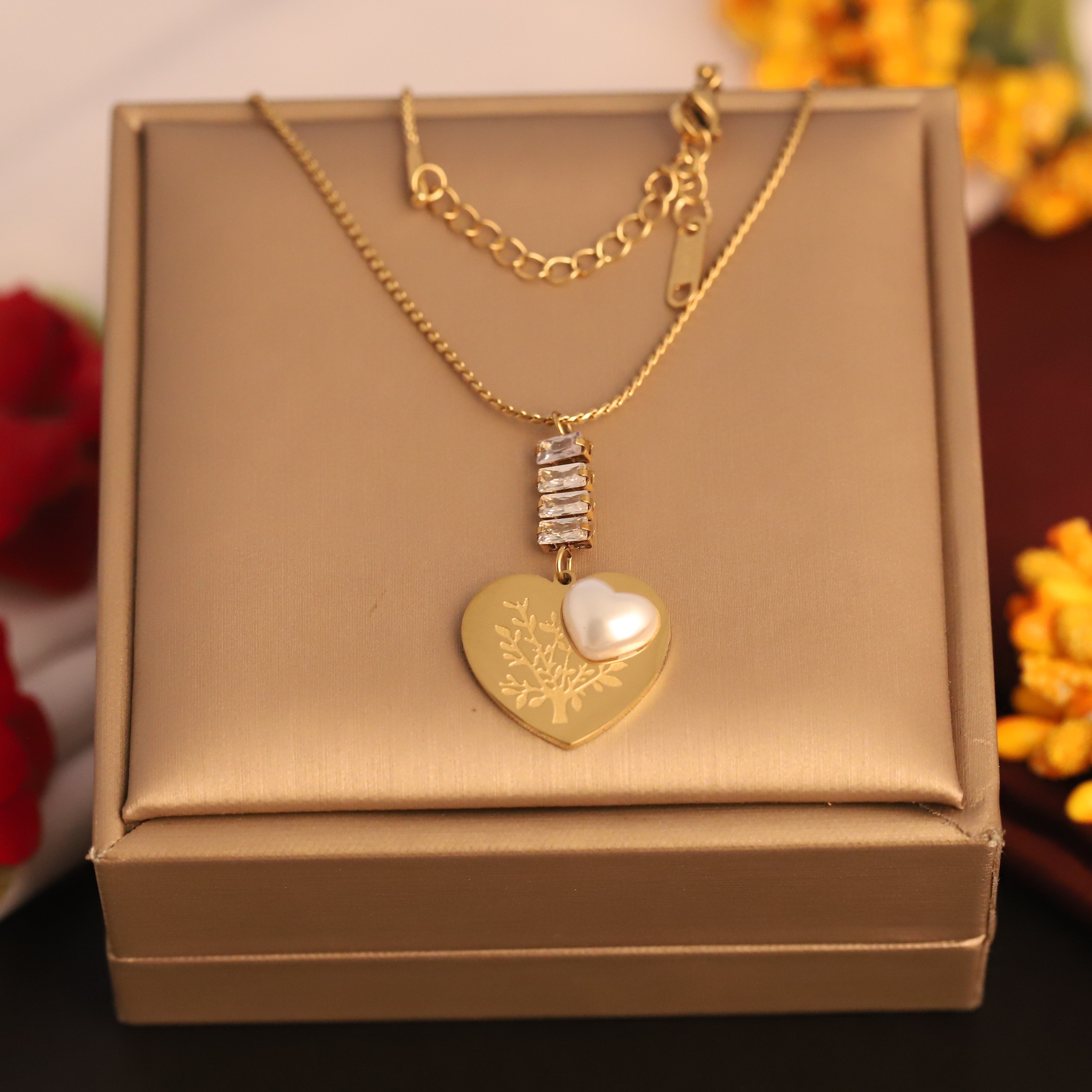Heart White Stones Chain Gold Plated – Single Layer, Anti-Tarnish, Waterproof, Minimalist Style (GOLD)