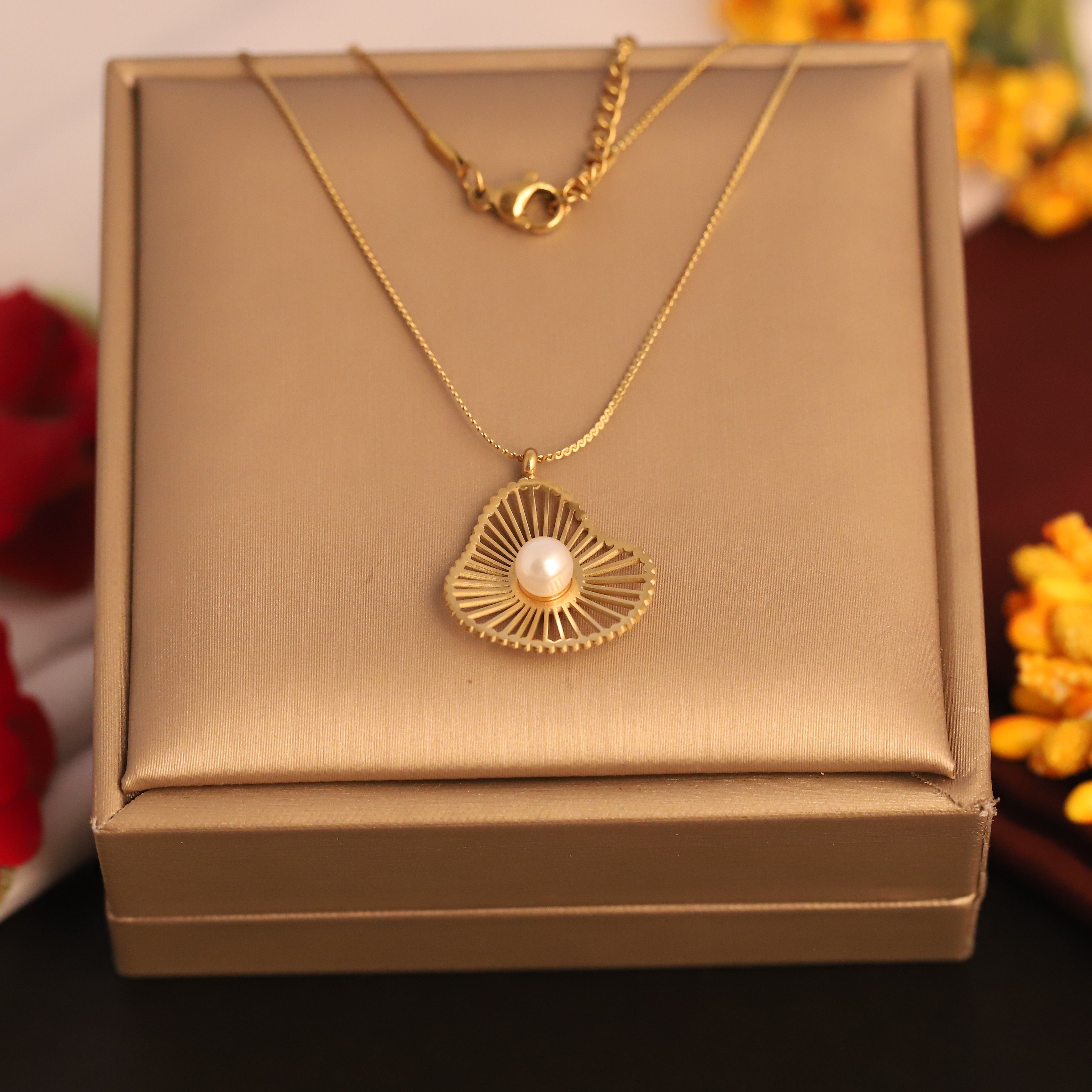 Pearl Charm Chain Gold Plated – Single Layer, Anti-Tarnish, Waterproof, Minimalist Style (GOLD)