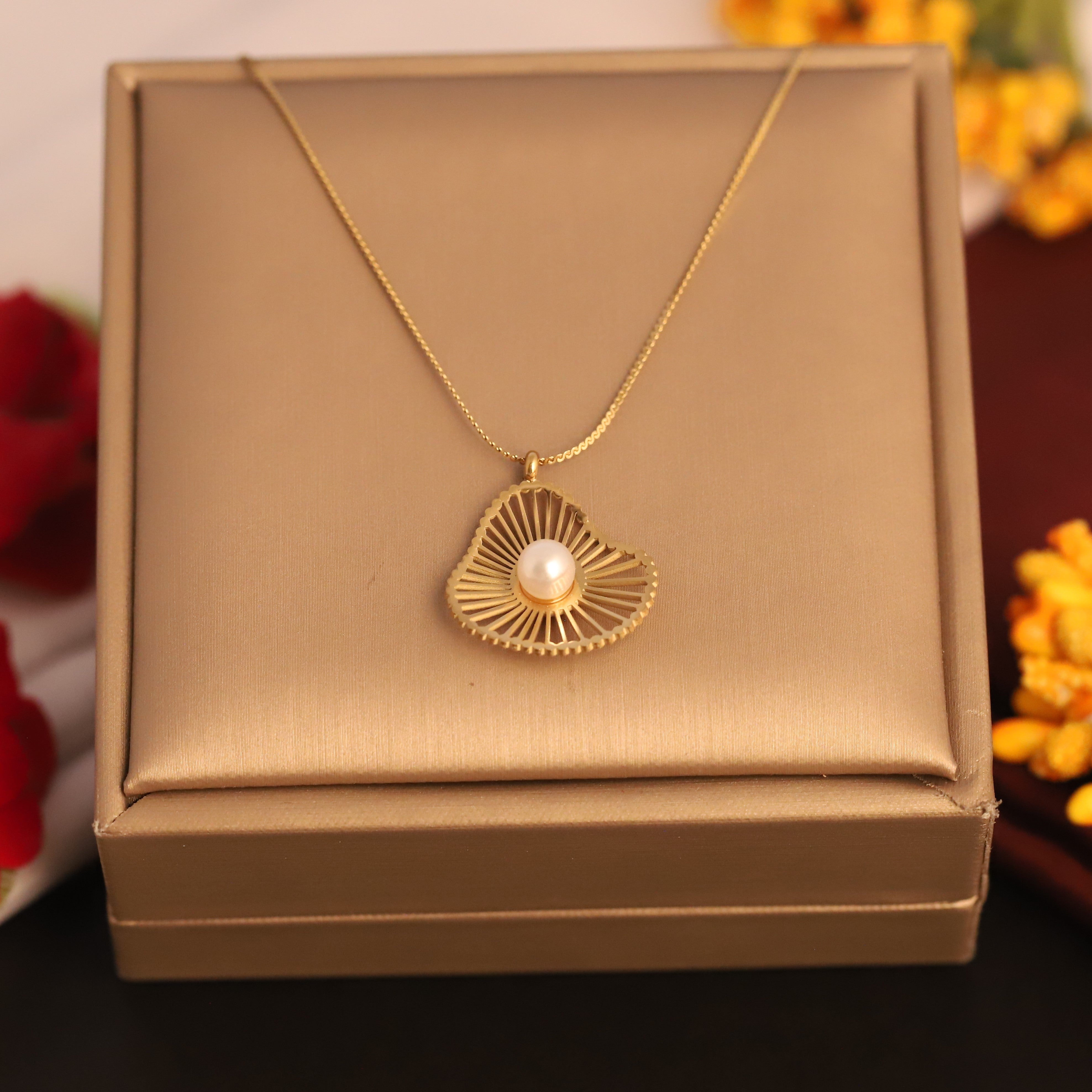 Pearl Charm Chain Gold Plated – Single Layer, Anti-Tarnish, Waterproof, Minimalist Style (GOLD)
