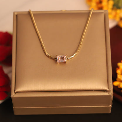 Trendy White Stone Chain Gold Plated – Single Layer, Anti-Tarnish, Waterproof, Minimalist Style (GOLD)