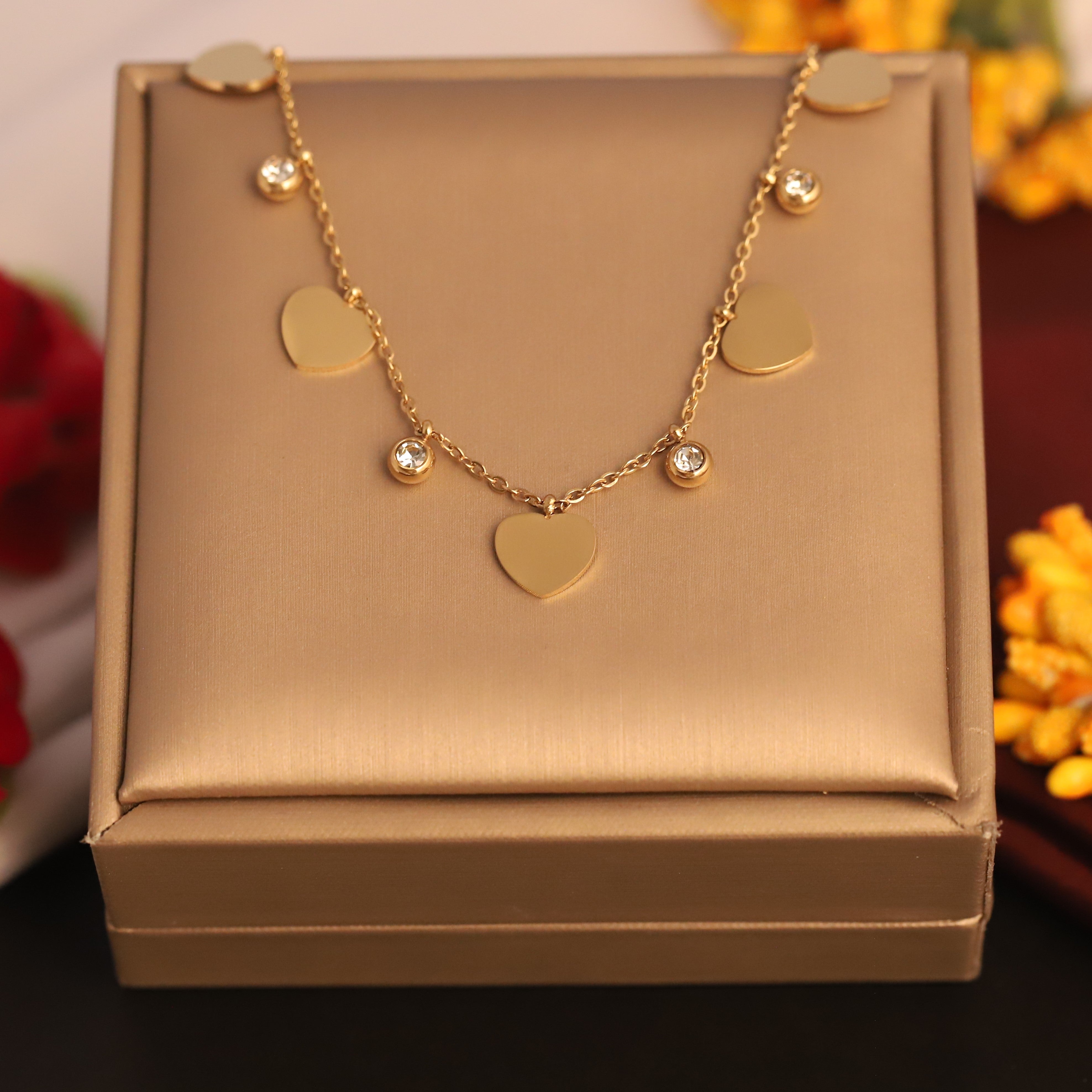 Heart Charms White Stones Chain Gold Plated – Single Layer, Anti-Tarnish, Waterproof, Minimalist Style (GOLD)