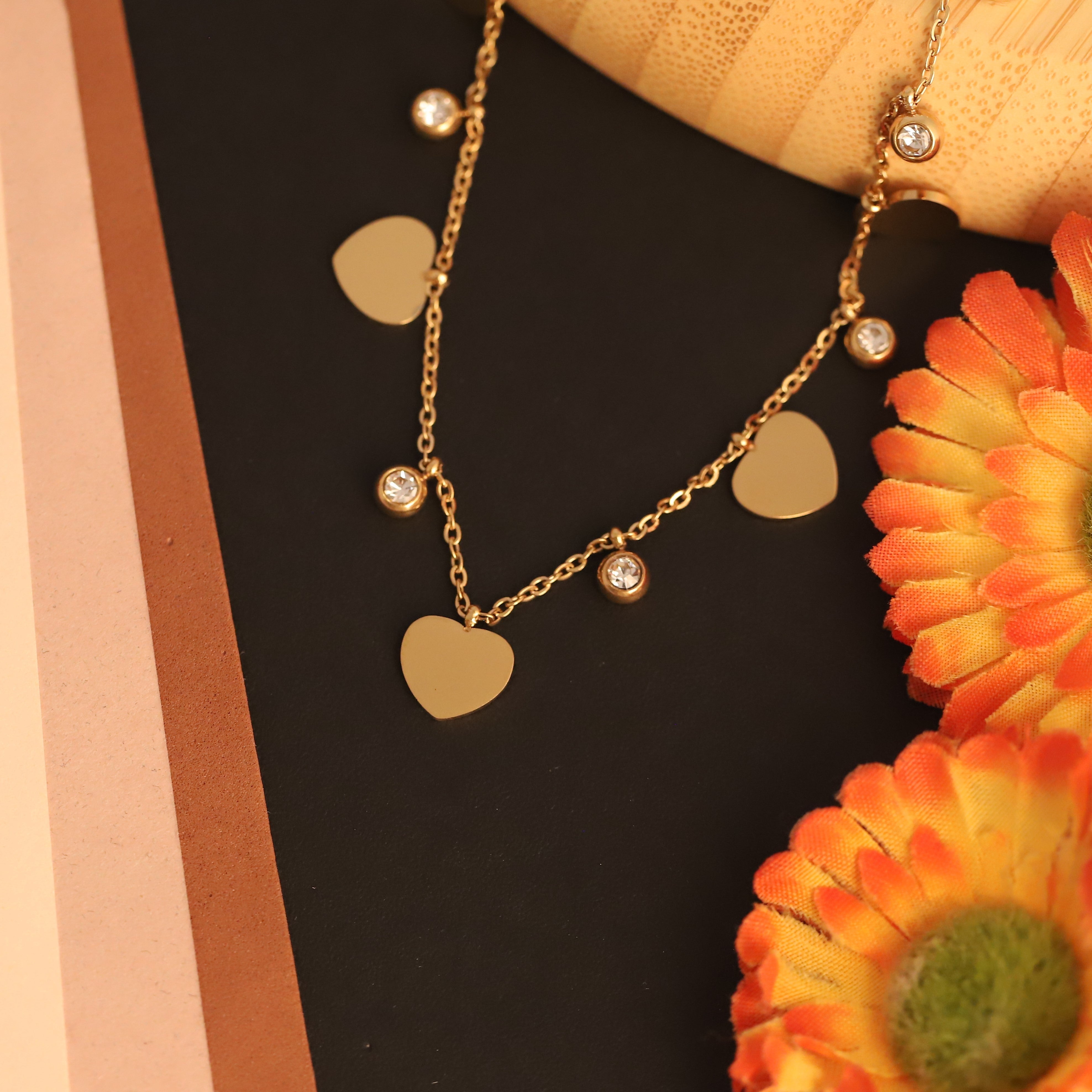 Heart Charms White Stones Chain Gold Plated – Single Layer, Anti-Tarnish, Waterproof, Minimalist Style (GOLD)