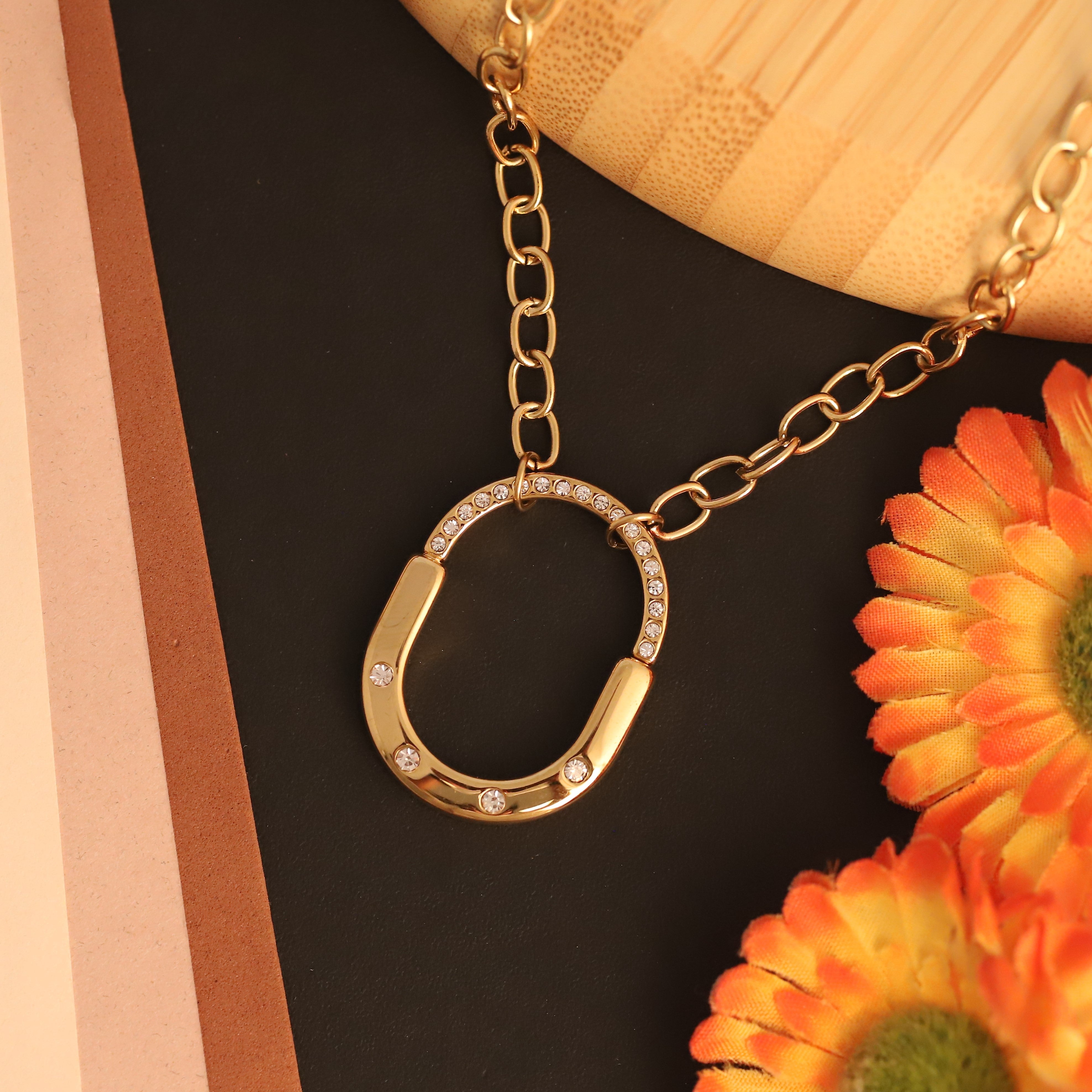 Lock Charm Chain Gold Plated – Single Layer, Anti-Tarnish, Waterproof, Minimalist Style (GOLD)