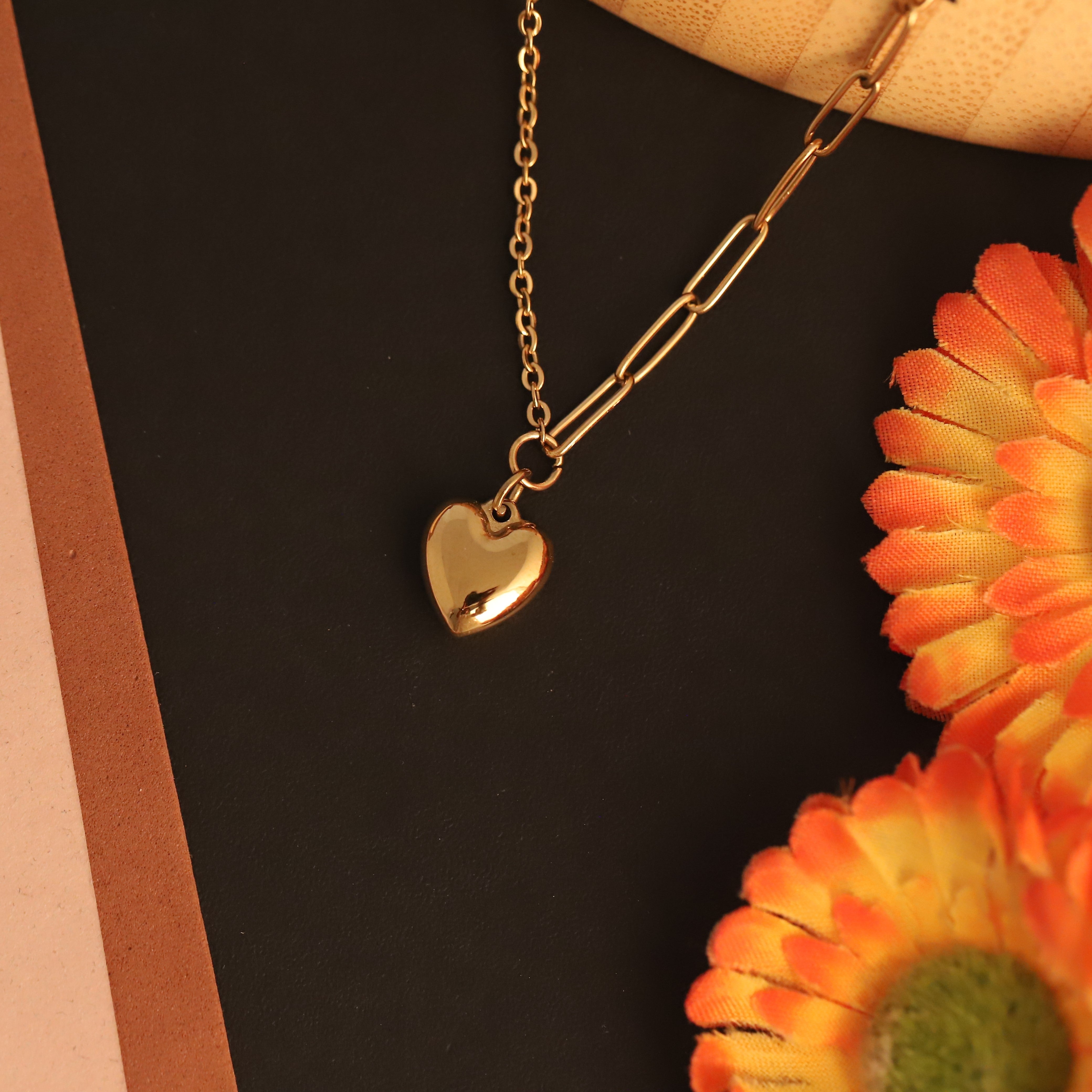Heart Charm Chain Gold Plated – Single Layer, Anti-Tarnish, Waterproof, Minimalist Style (GOLD)