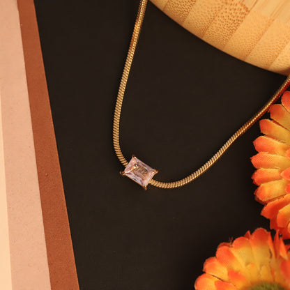 Trendy White Stone Chain Gold Plated – Single Layer, Anti-Tarnish, Waterproof, Minimalist Style (GOLD)