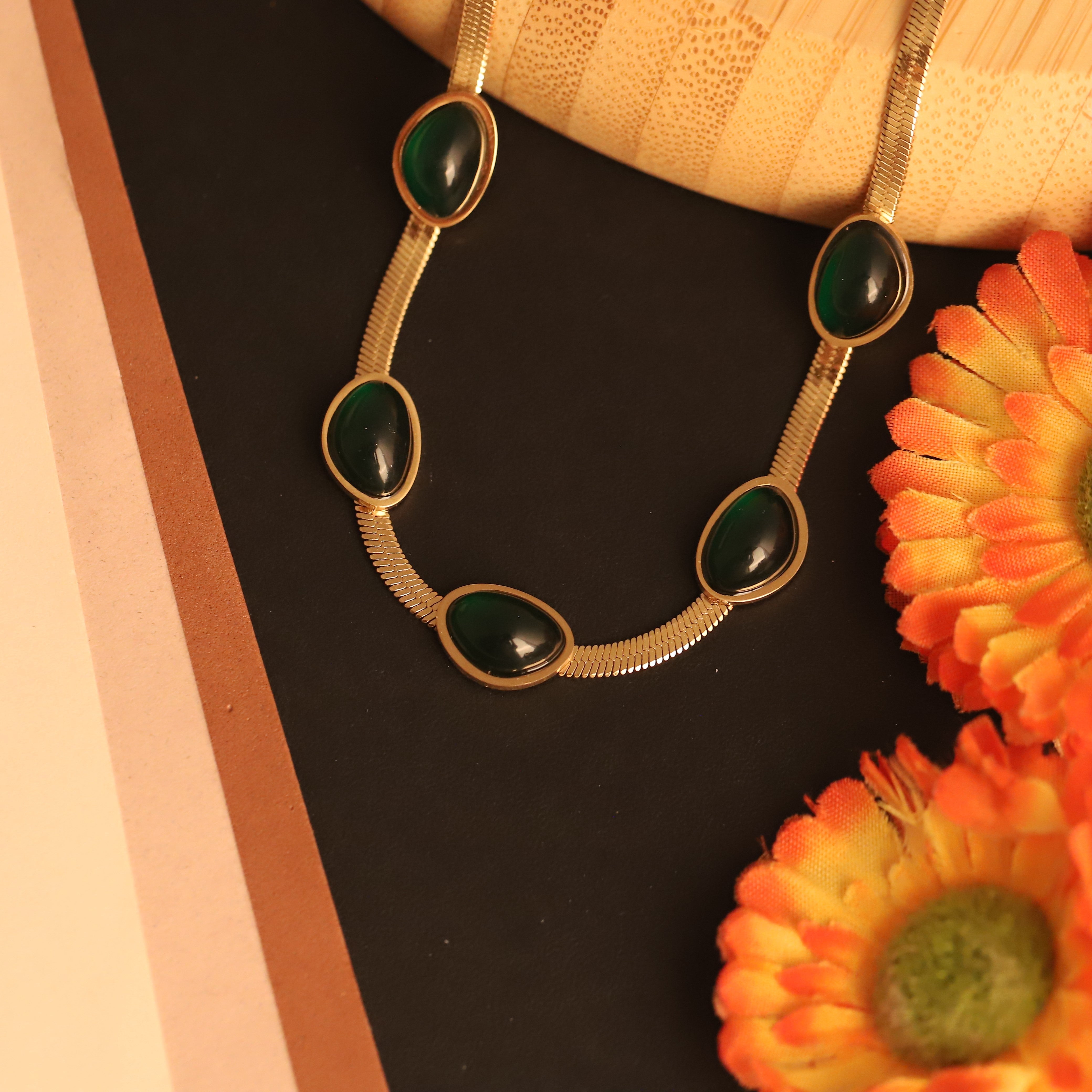 Green Stones Chain Gold Plated – Single Layer, Anti-Tarnish, Waterproof, Minimalist Style (GOLD)