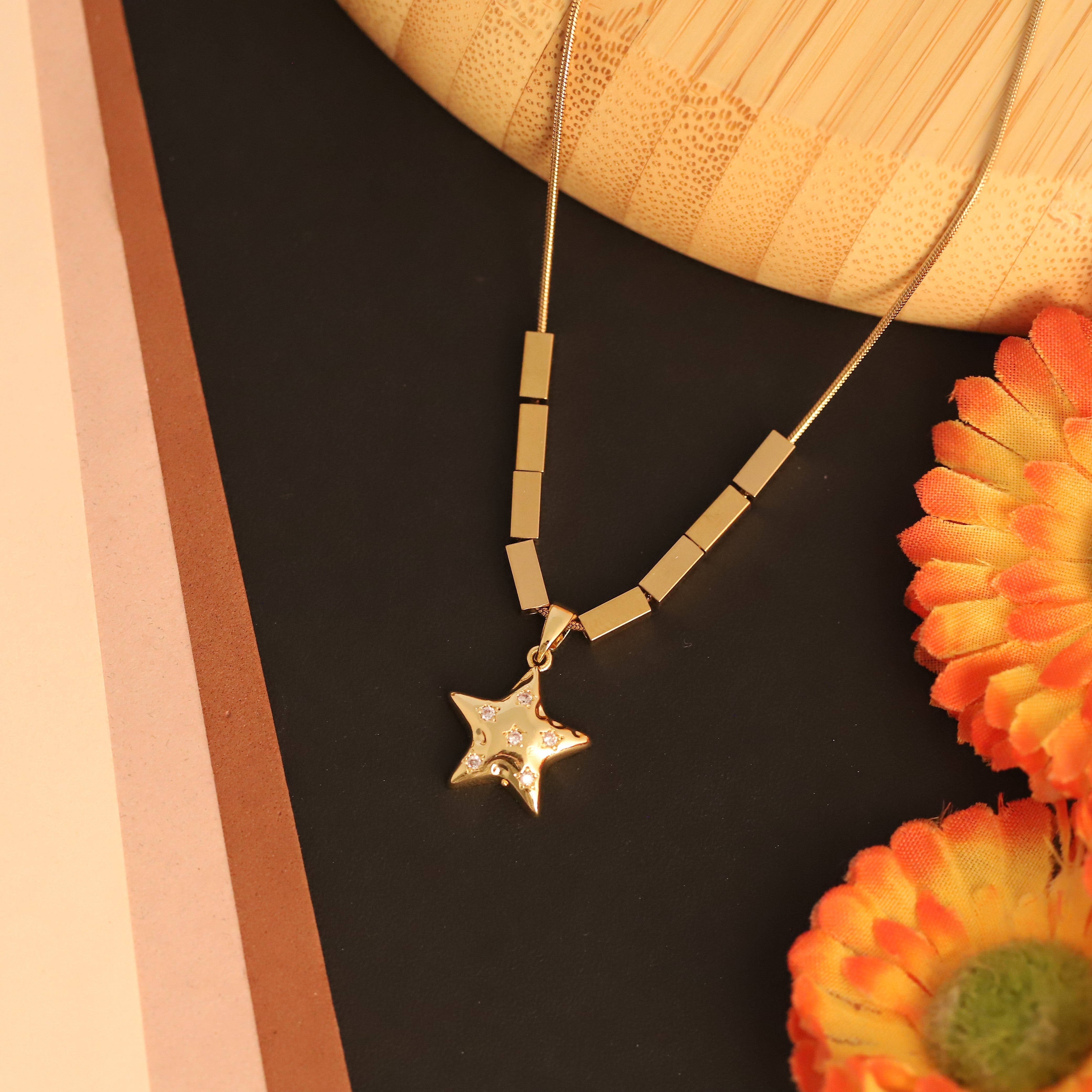Star Charm Chain Gold Plated – Single Layer, Anti-Tarnish, Waterproof, Minimalist Style (GOLD)