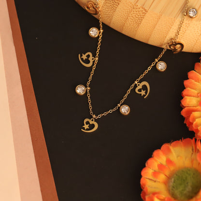 Heart Charms White Stones Chain Gold Plated – Single Layer, Anti-Tarnish, Waterproof, Minimalist Style (GOLD)
