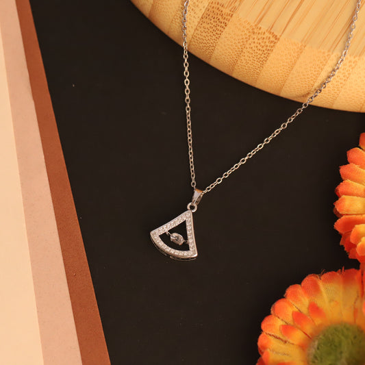 Triangle Charm Chain Gold Plated – Single Layer, Anti-Tarnish, Waterproof, Minimalist Style (GOLD)