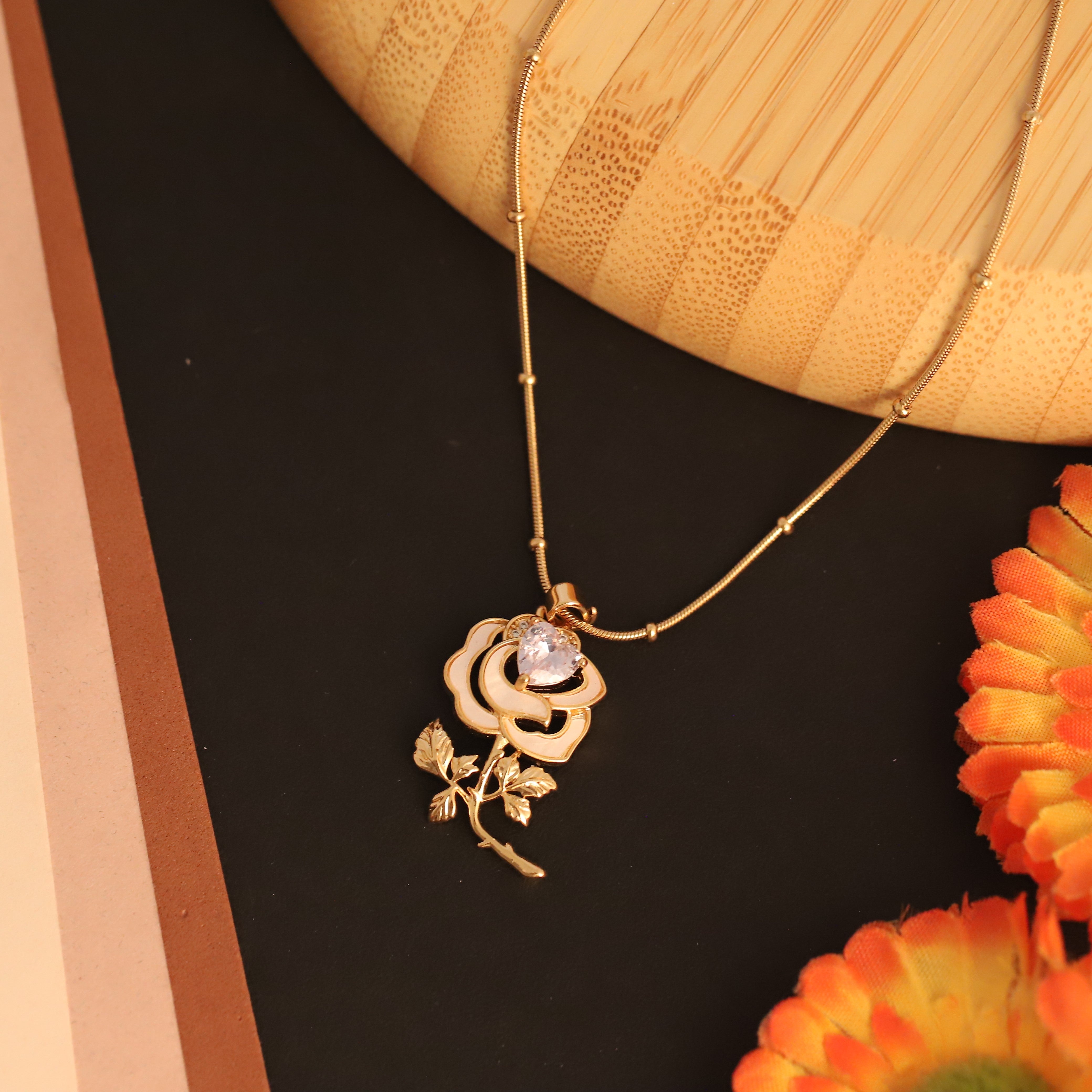 Rose Charm Chain Gold Plated – Single Layer, Anti-Tarnish, Waterproof, Minimalist Style (GOLD)