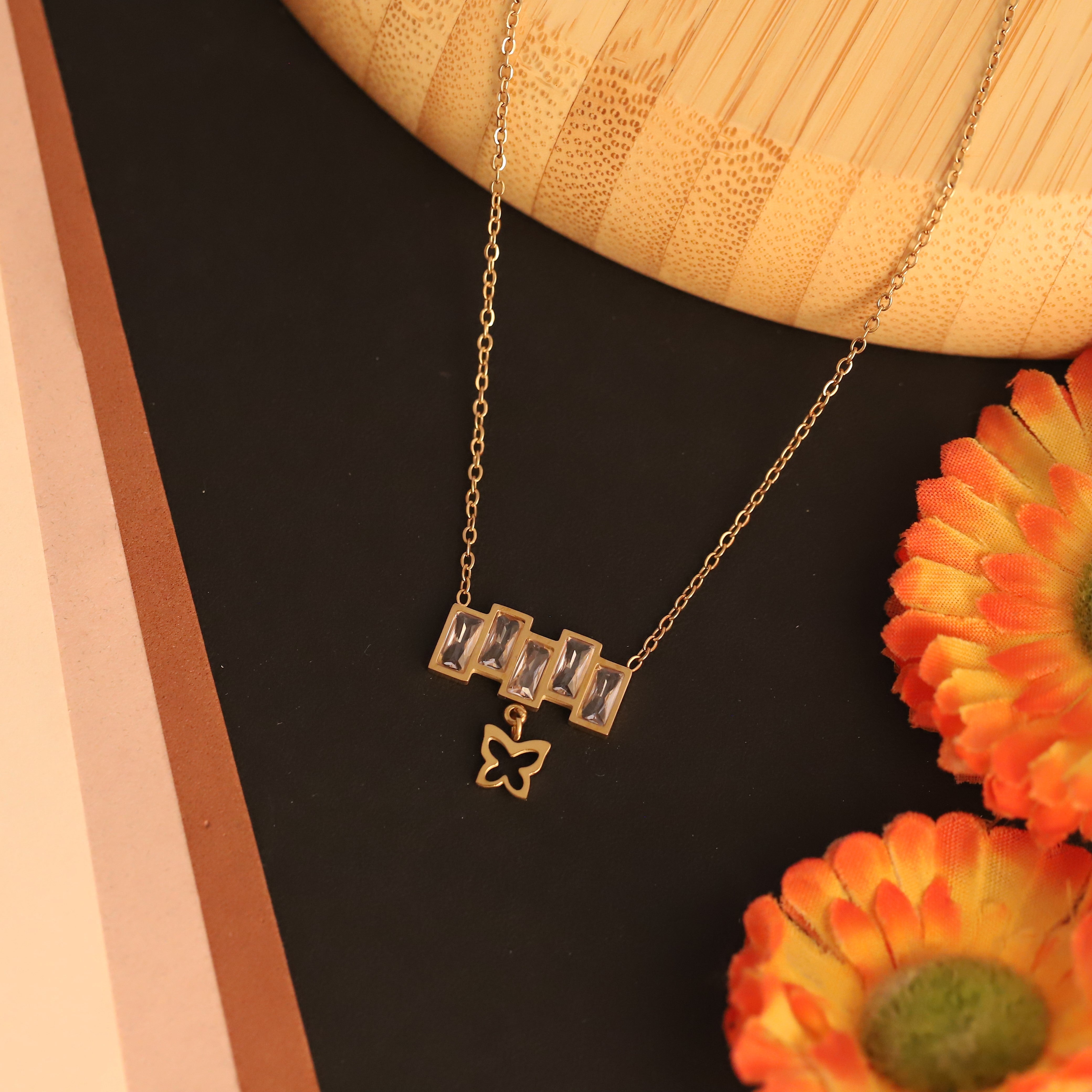 Butterfly White Stones Chain Gold Plated – Single Layer, Anti-Tarnish, Waterproof, Minimalist Style (GOLD)