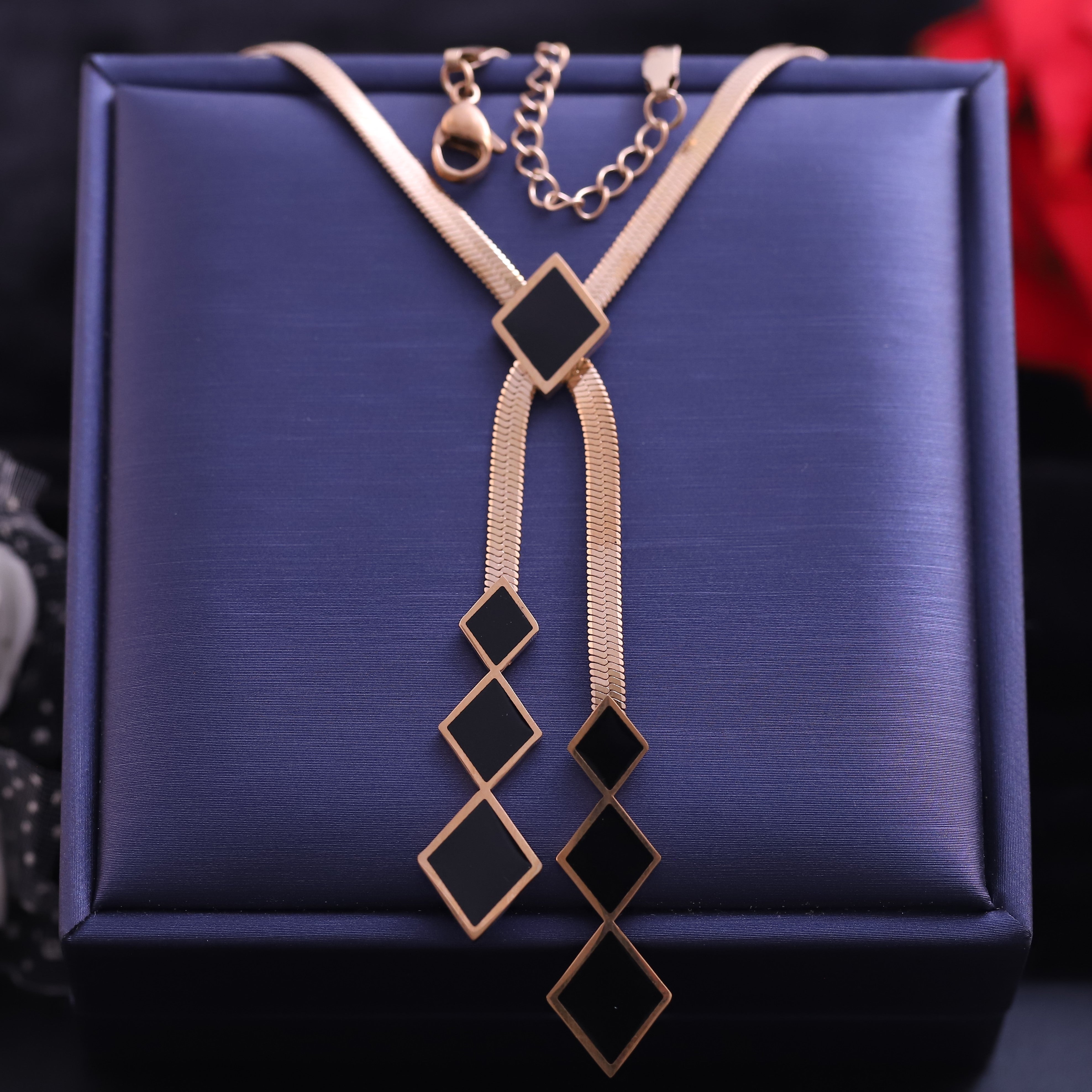 Diamond Black Snake Chain Gold Plated – Single Layer, Anti-Tarnish, Waterproof, Minimalist Style (GOLD)