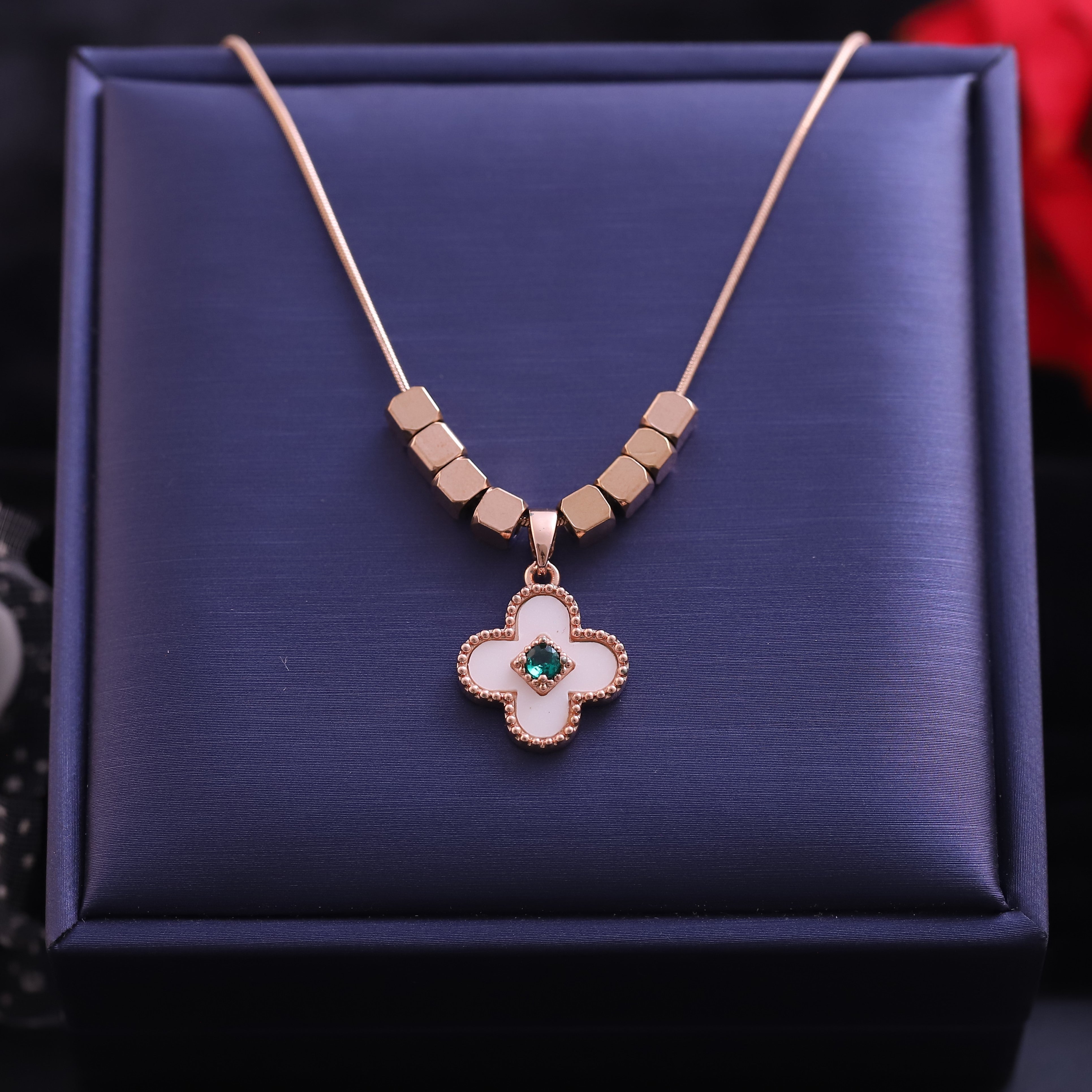 Flower Charm Gold Plated – Single Layer, Anti-Tarnish, Waterproof, Minimalist Style (GOLD)