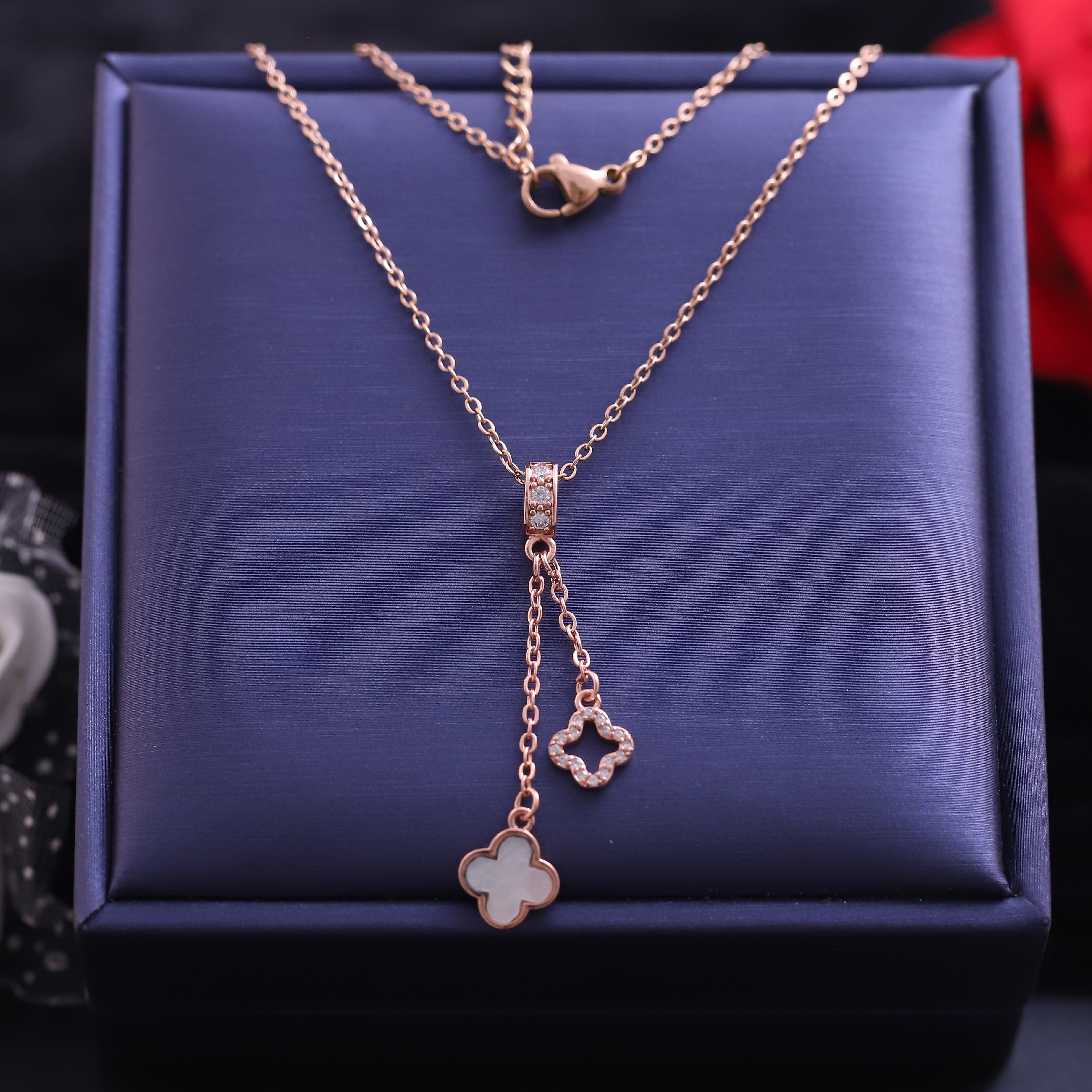 Flower Charm Gold Plated – Single Layer, Anti-Tarnish, Waterproof, Minimalist Style (GOLD)