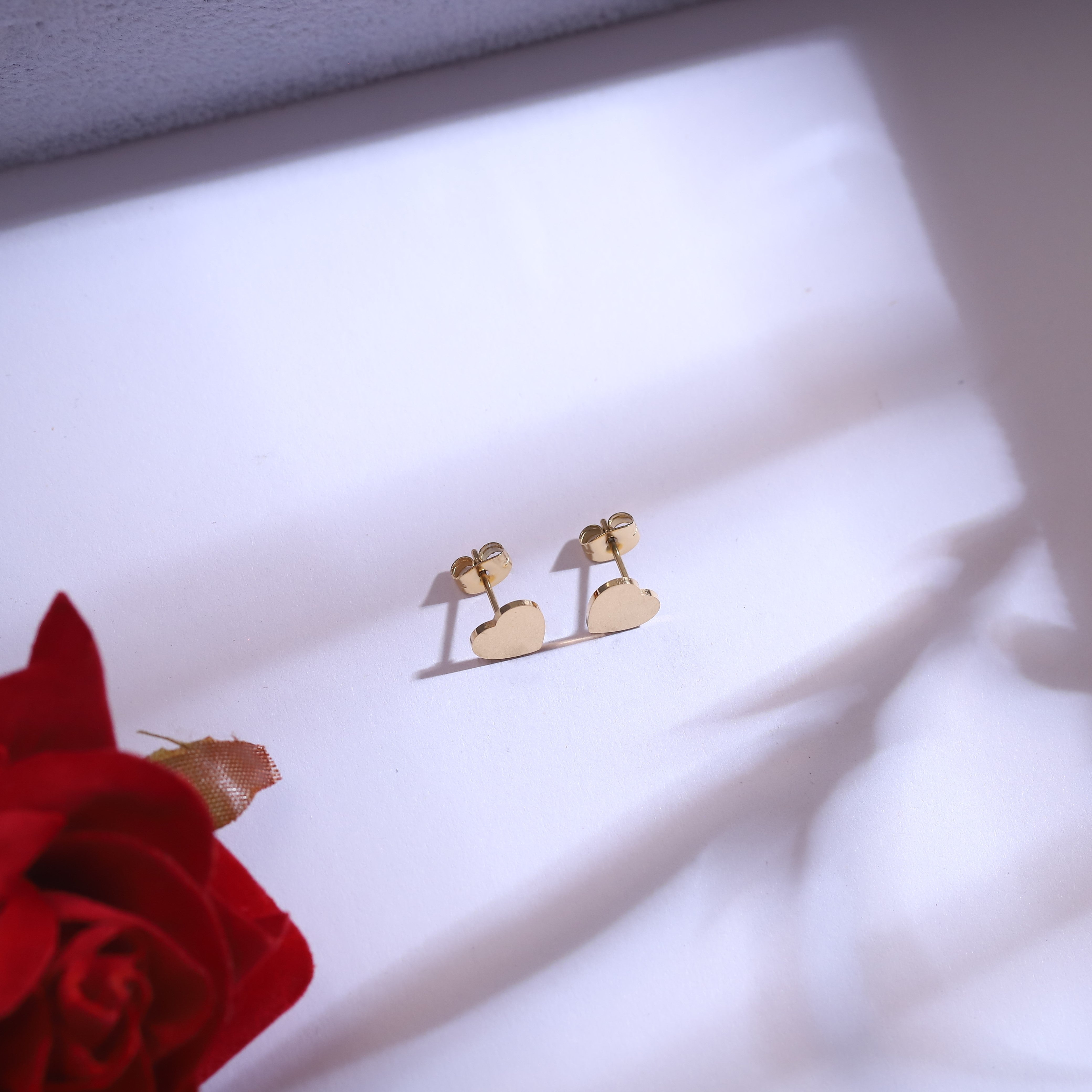 Trendy Heart Charm Chain Stud Earrings Set – 18K Gold Plated, Anti-Tarnish, Waterproof, Everyday Minimalist Jewelry (GOLD)