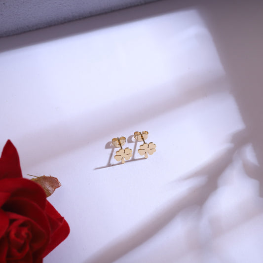 Trendy Flower Charm Chain Stud Set – 18K Gold Plated, Anti-Tarnish, Waterproof, Everyday Minimalist Jewelry (GOLD)