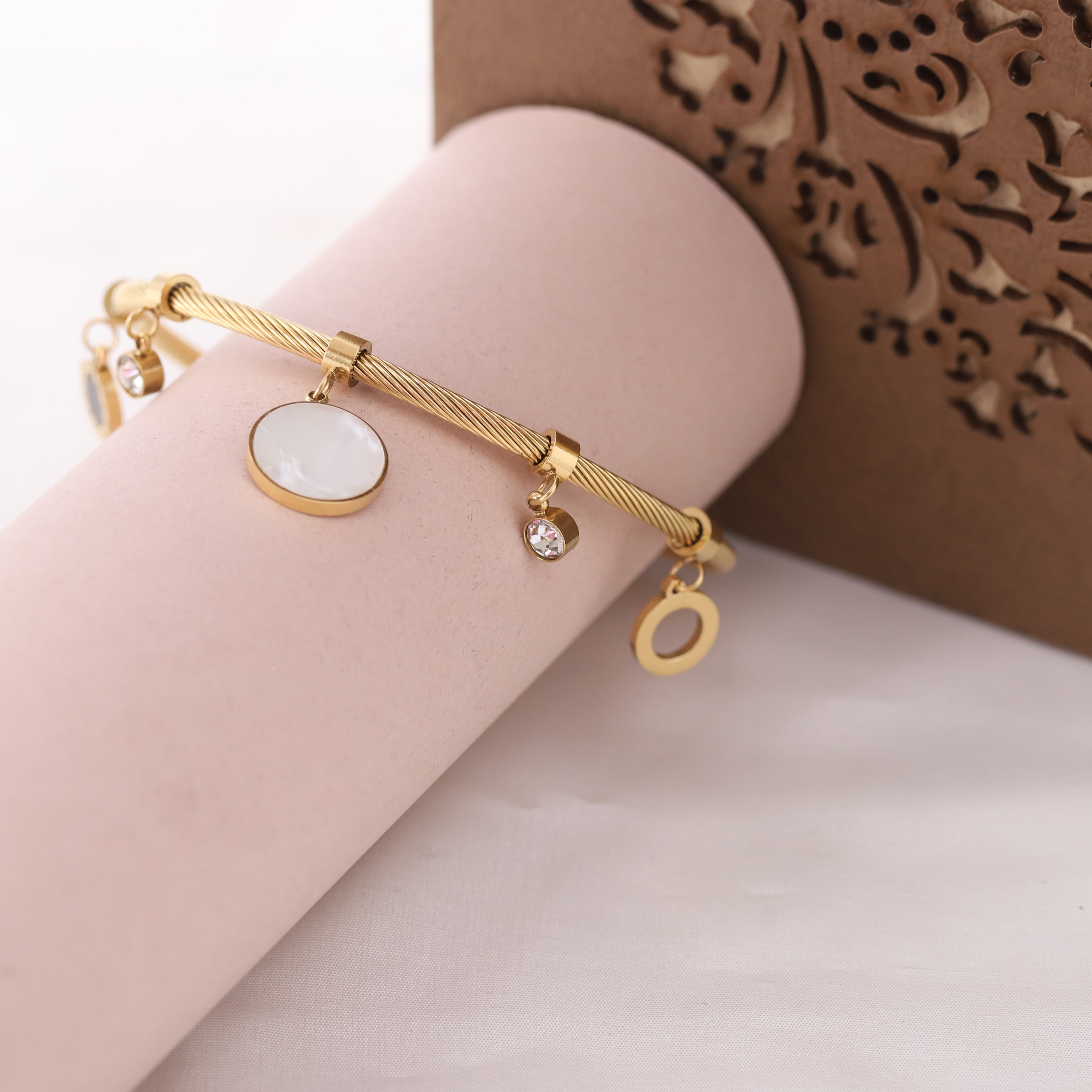 Gold-Plated Charm Bracelet for Women – Waterproof, Hypoallergenic, Adjustable (GOLD)