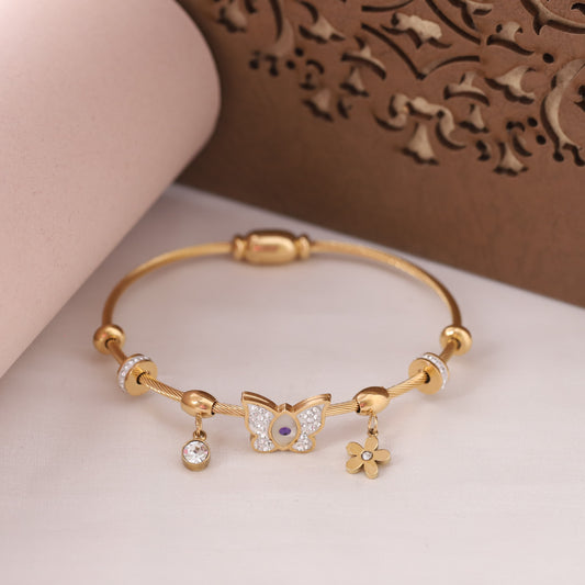Butterfly Gold-Plated Charm Bracelet for Women – Waterproof, Hypoallergenic, Magnetic Lock (GOLD)