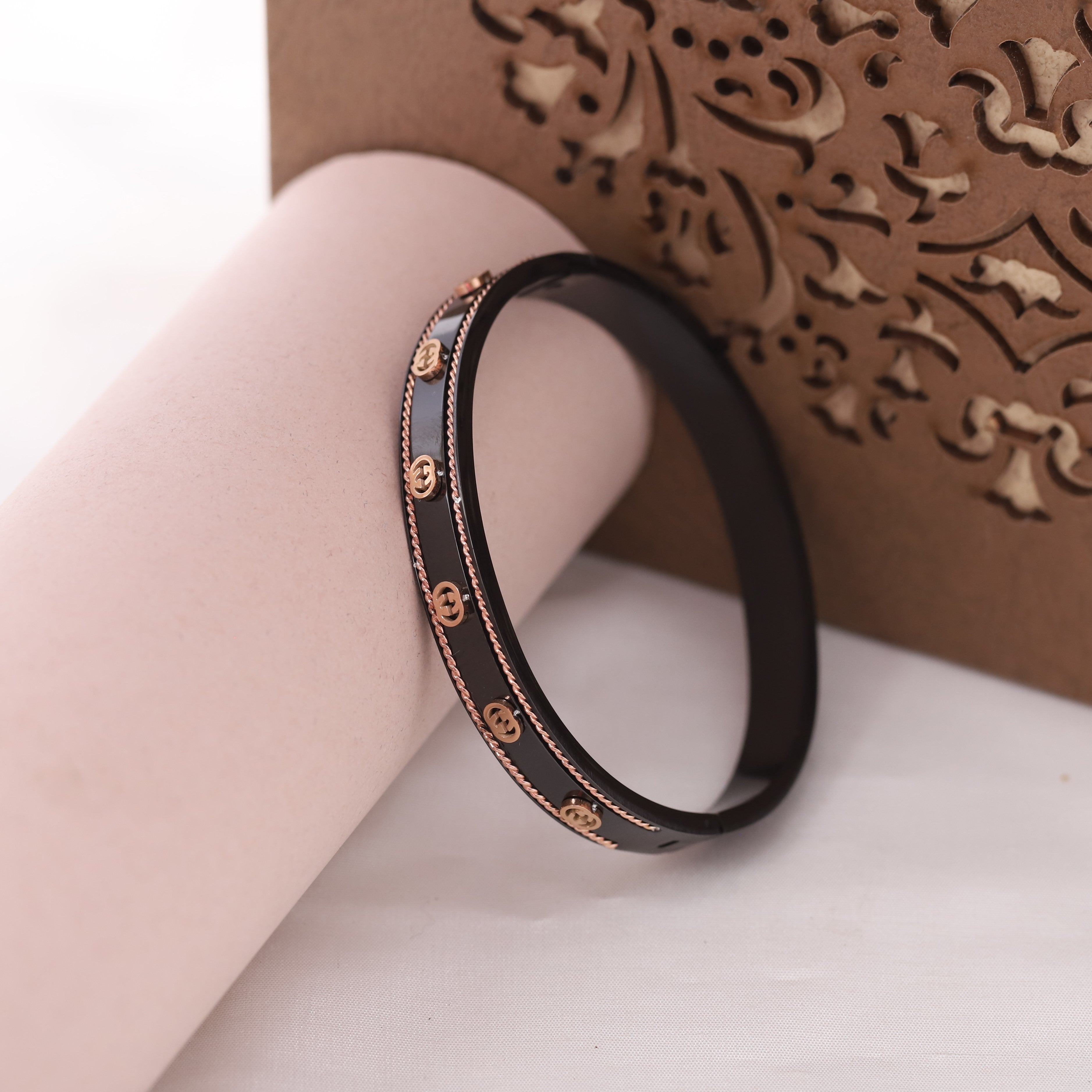 Gold-Plated Lock Stainless Steel Bracelet – Anti-Tarnish Jewelry for Women & Girls (GOLD)