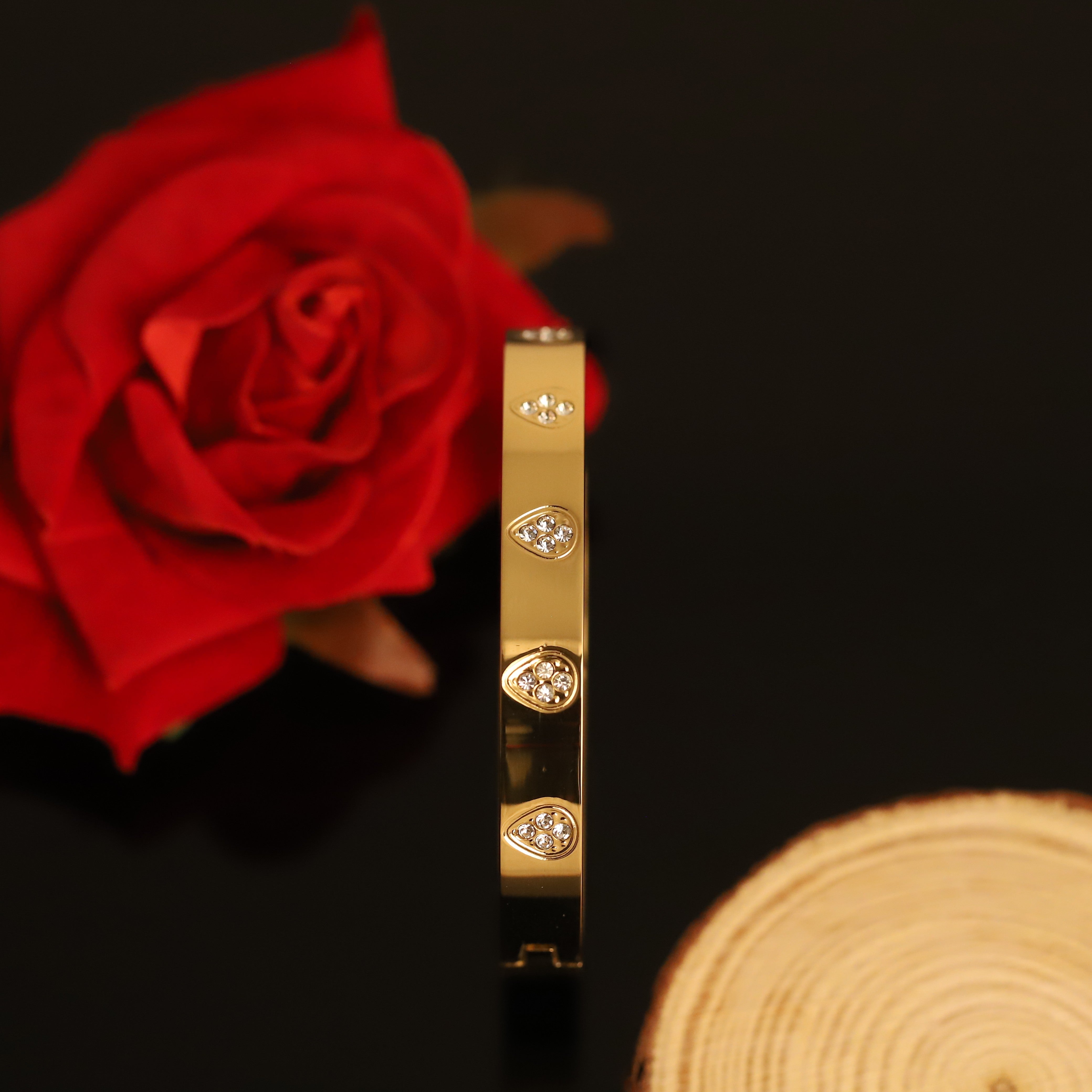 Gold-Plated Stainless Steel Lock Bracelet – Anti-Tarnish Jewelry for Women & Girls (GOLD)