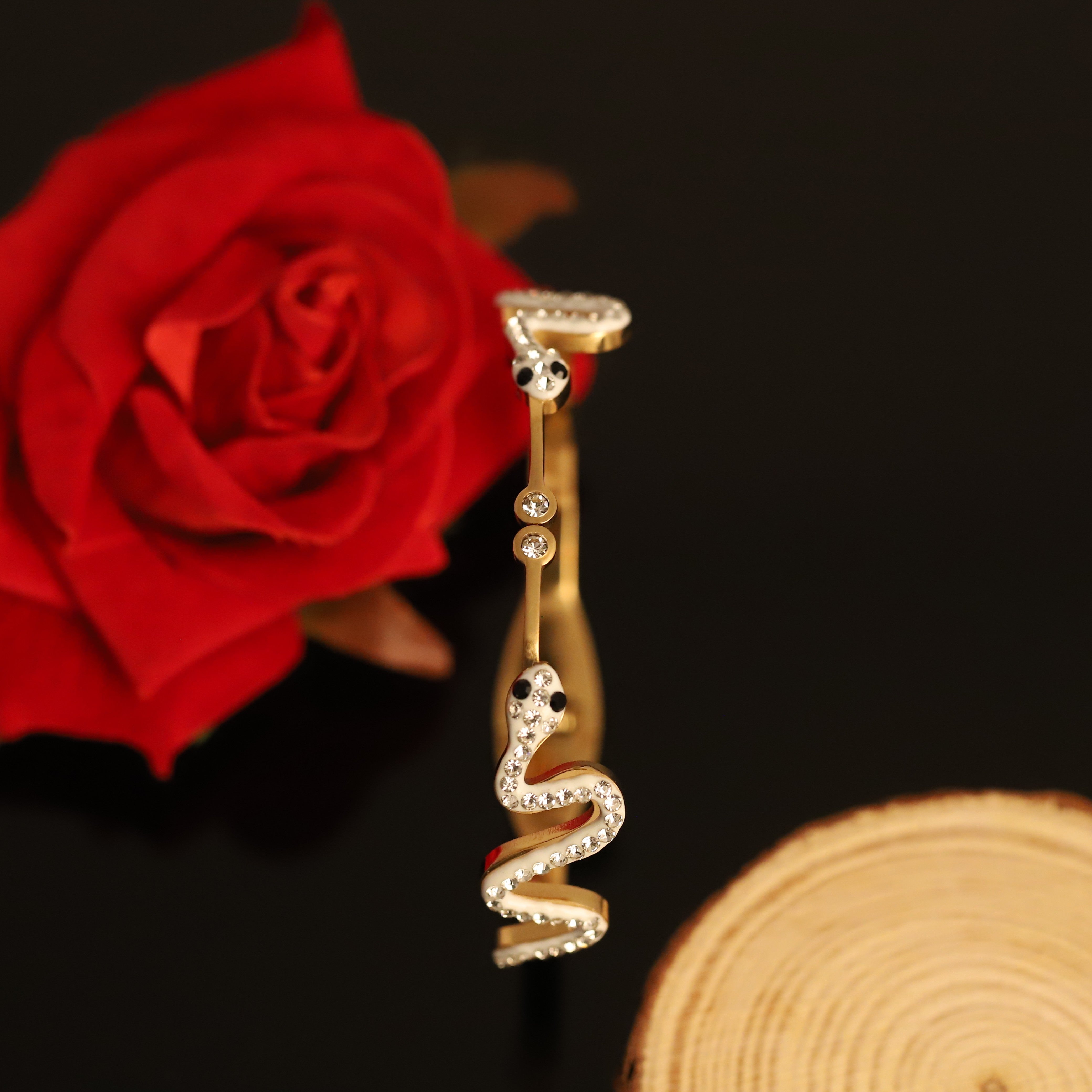 Snake Gold-Plated Stainless Steel Cuff Bracelet – Anti-Tarnish Jewelry for Women & Girls (GOLD)